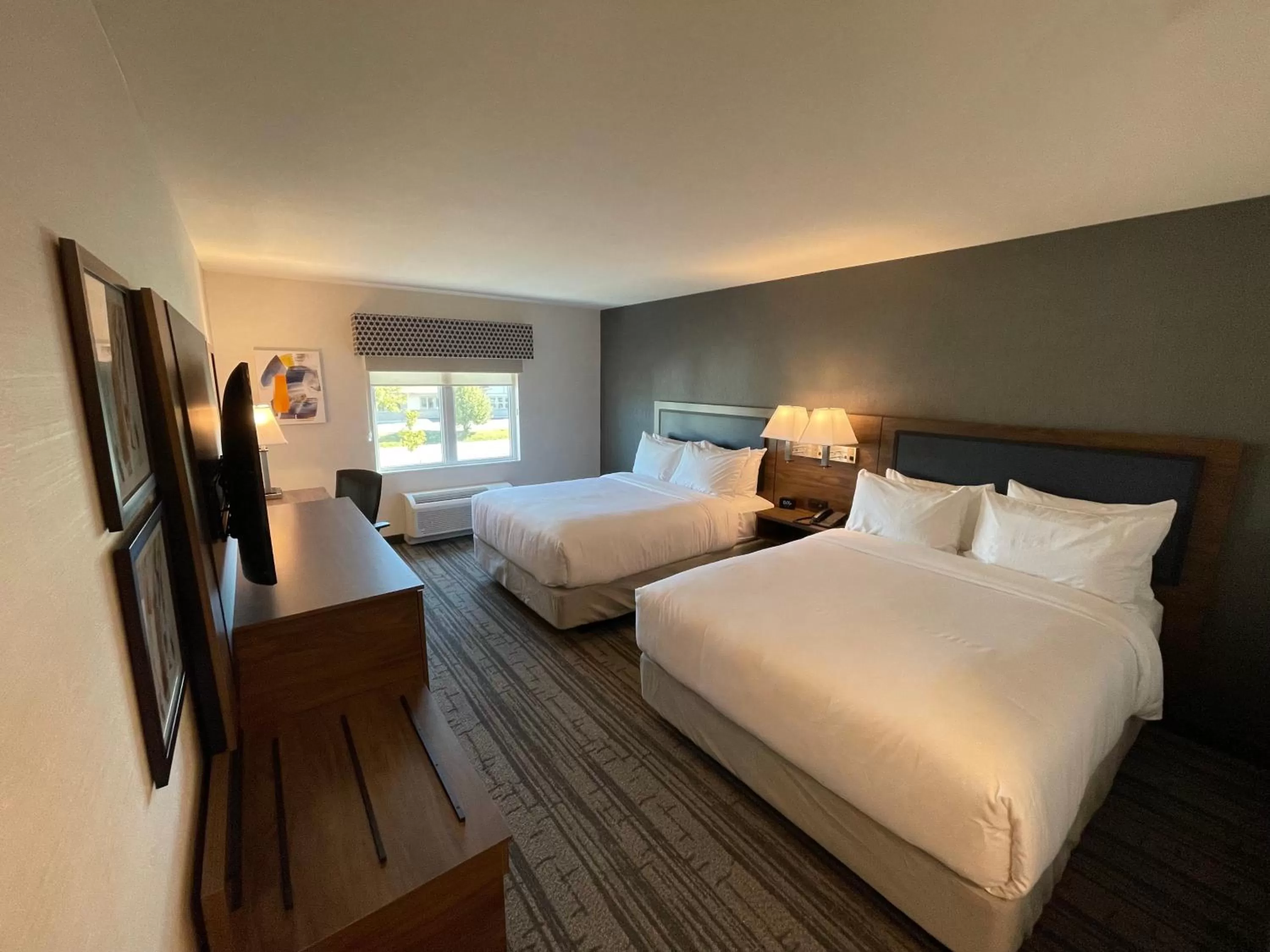 Bedroom, Bed in Comfort Inn & Suites