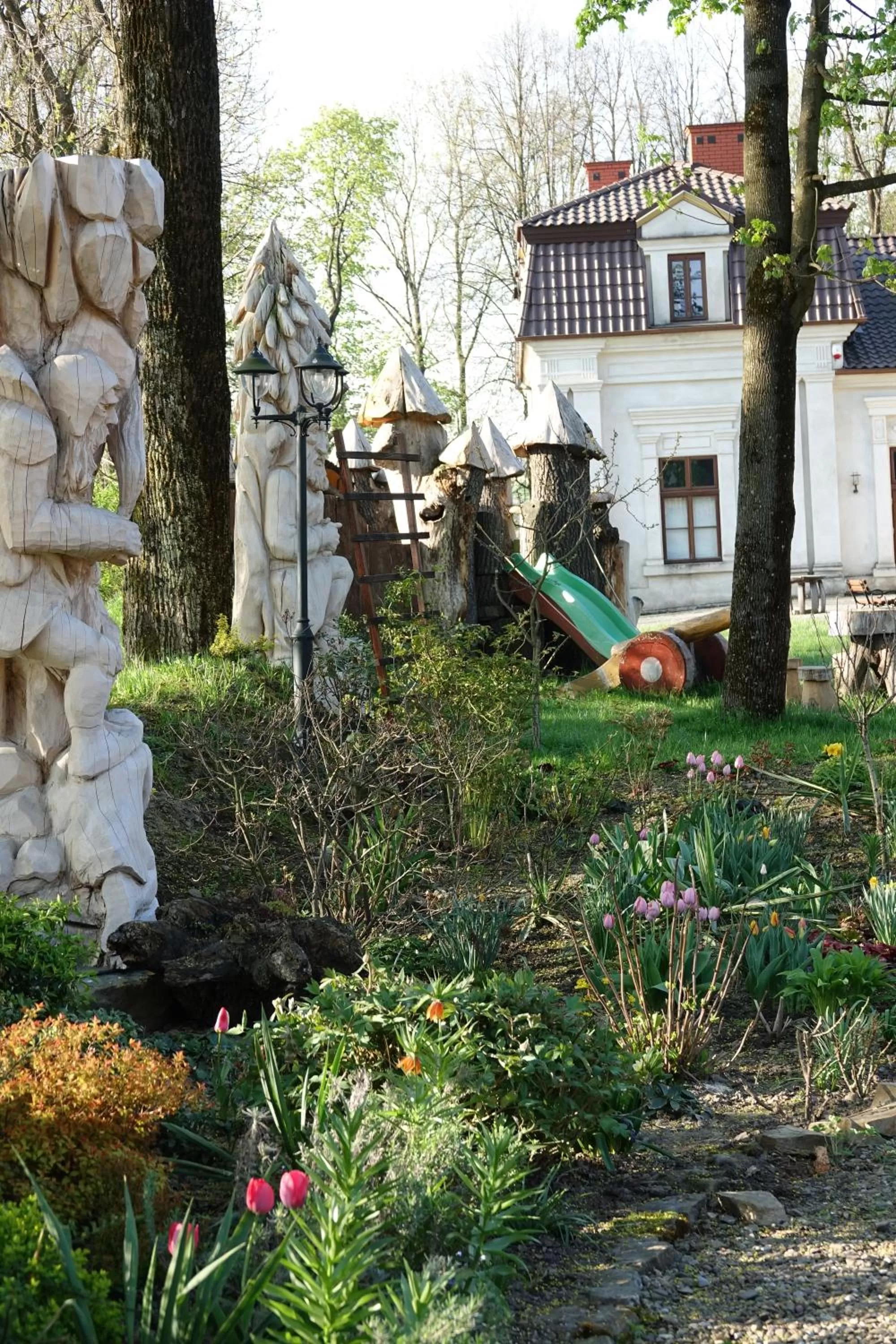 Property Building in Gościniec Dworski w Ropie