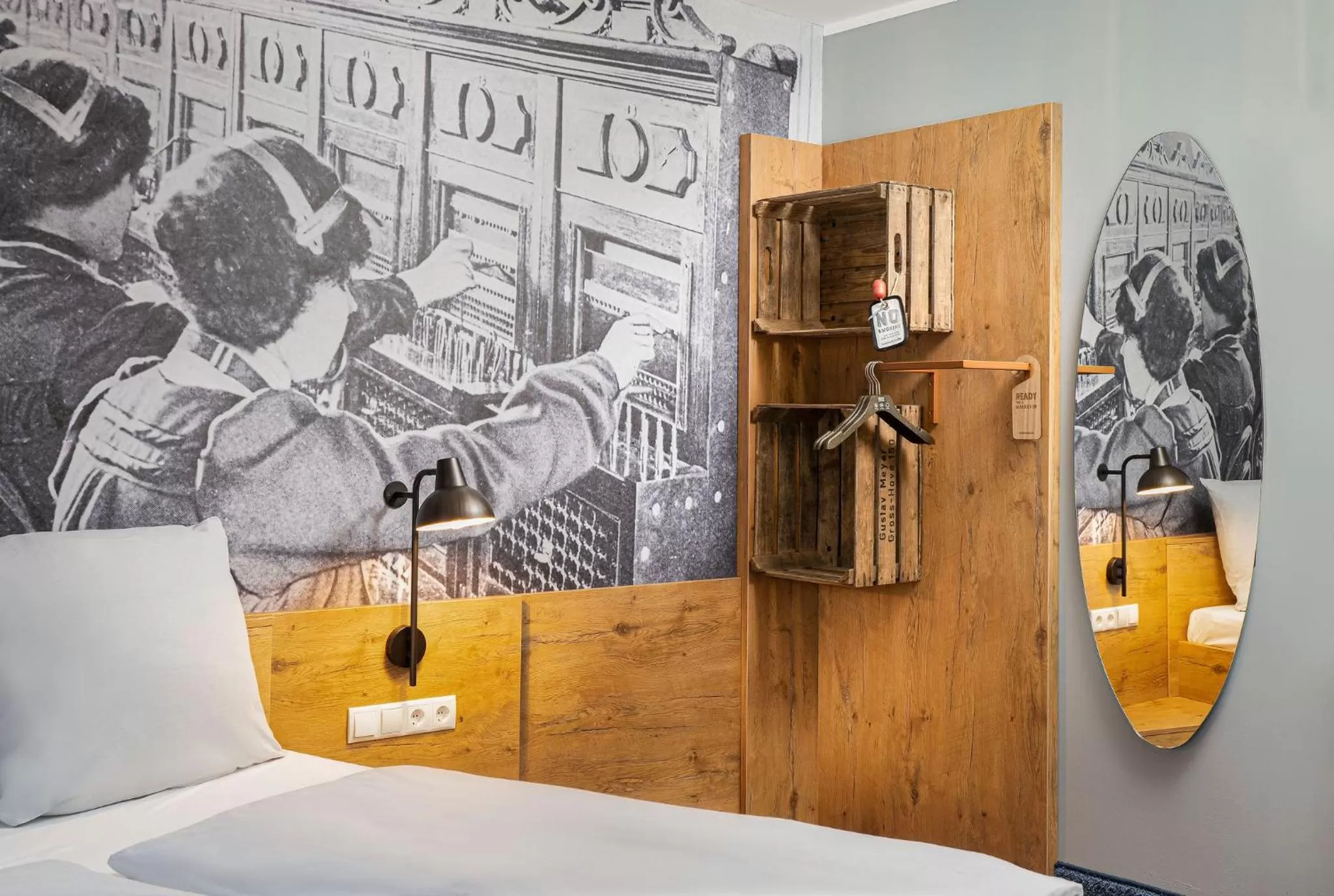 Photo of the whole room, Bed in tinyTwice Hotel Bonn