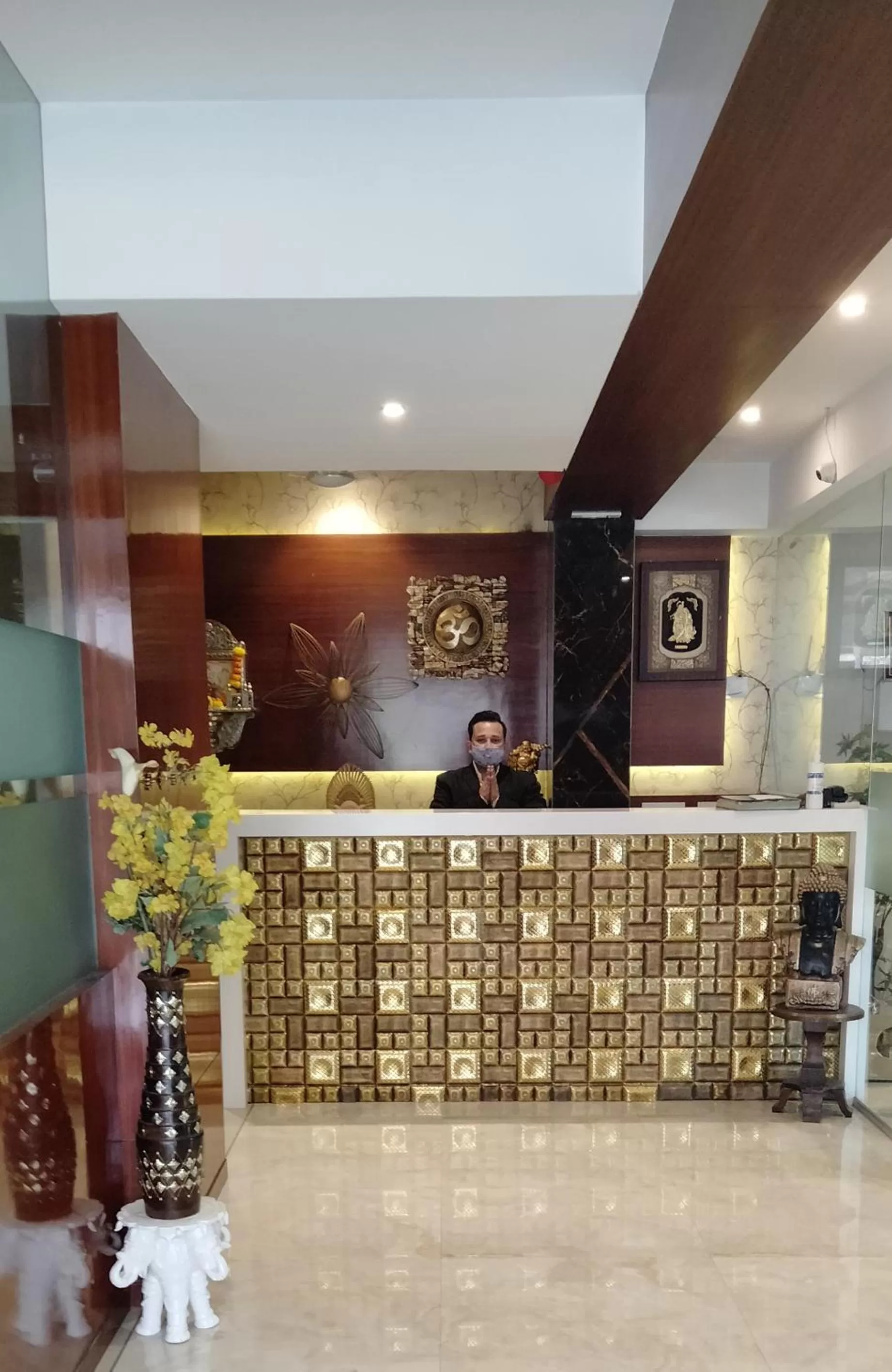 Shikin Hotels (Close to Palm Beach Road)