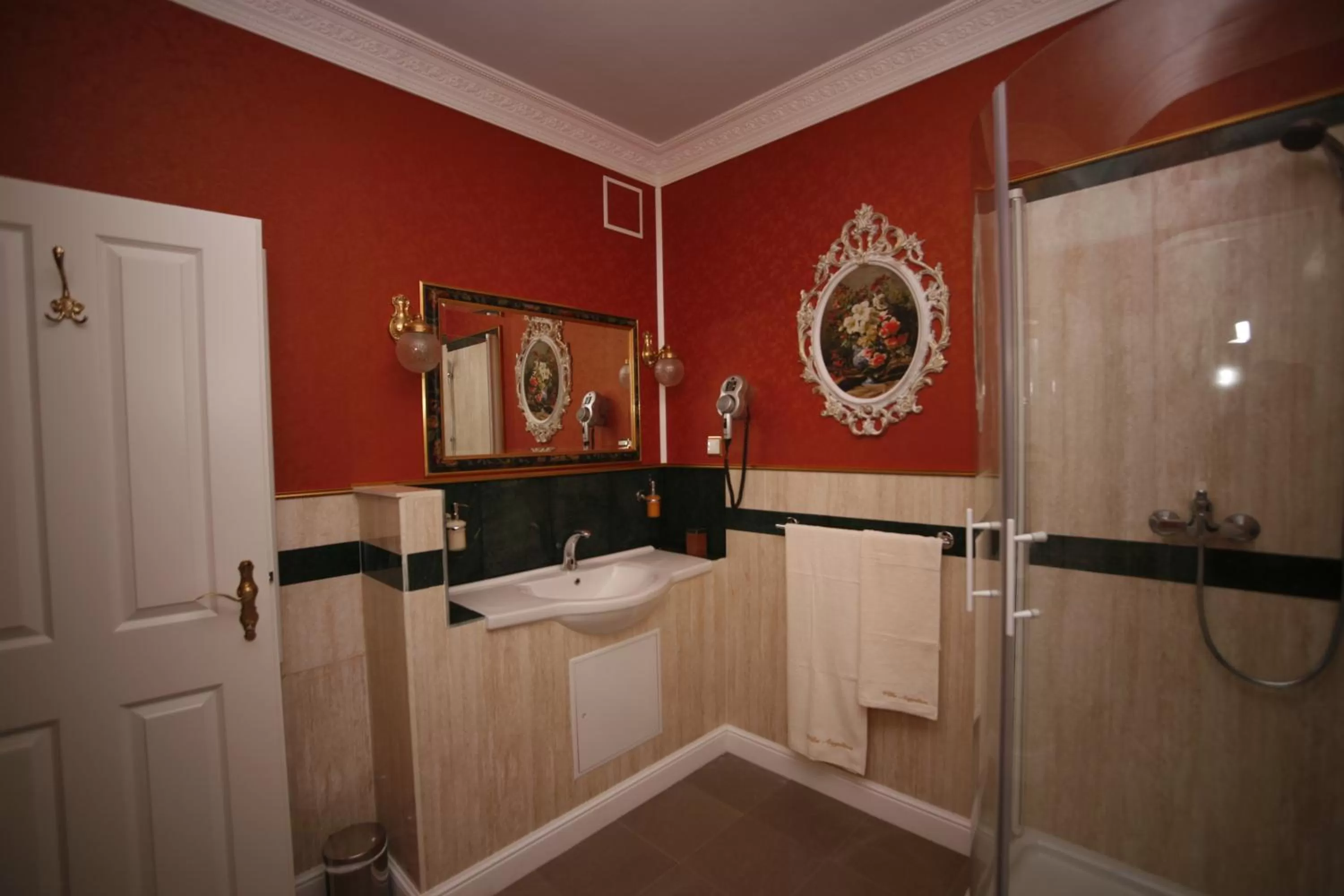 Bathroom in Villa-Angelina