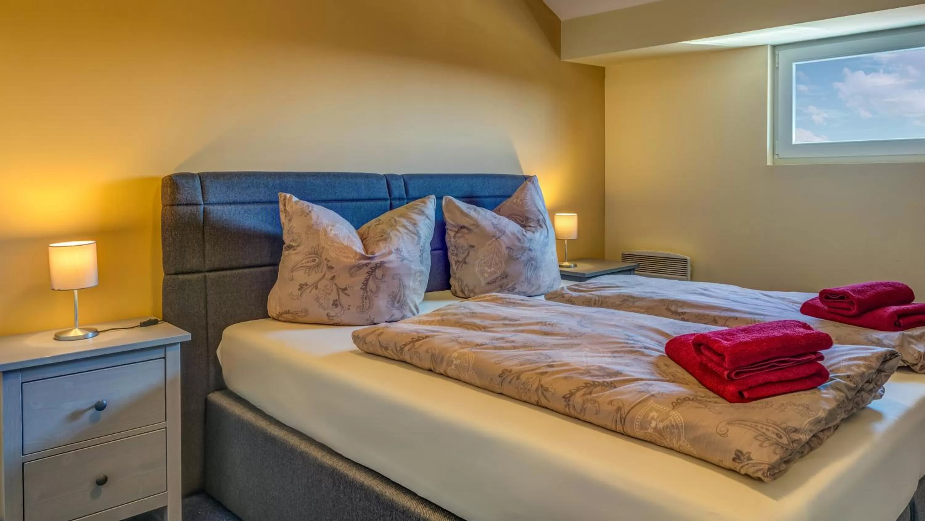 Bed in Hotel & Pension Traumblick