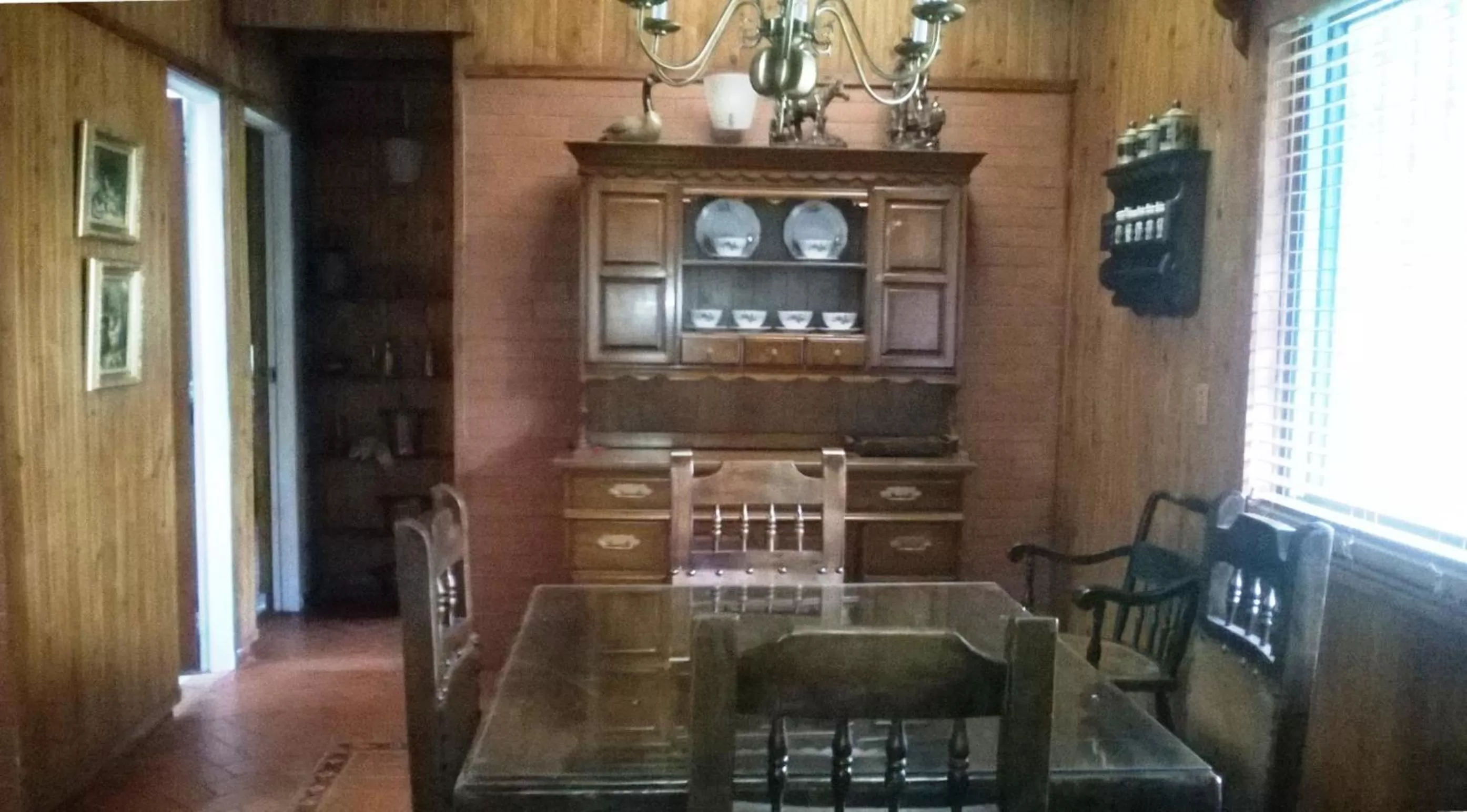 Dining area, Lounge/Bar in La Gaviota BnB