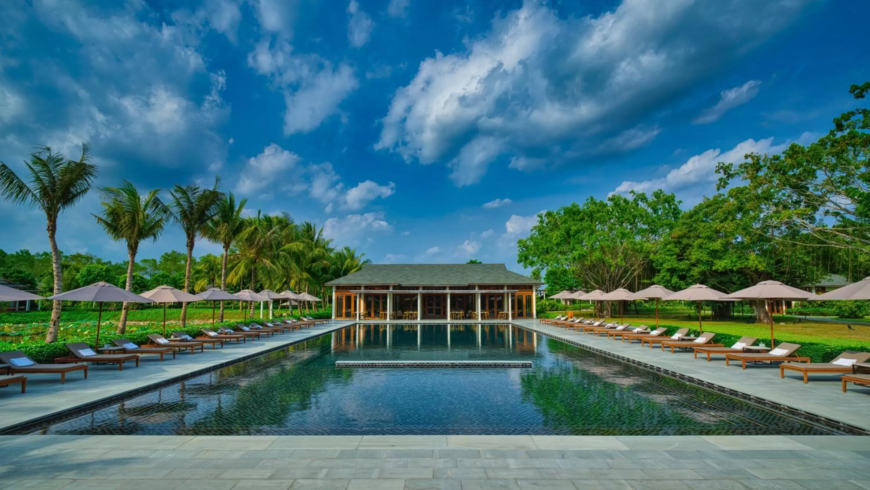 Property building in Azerai Can Tho