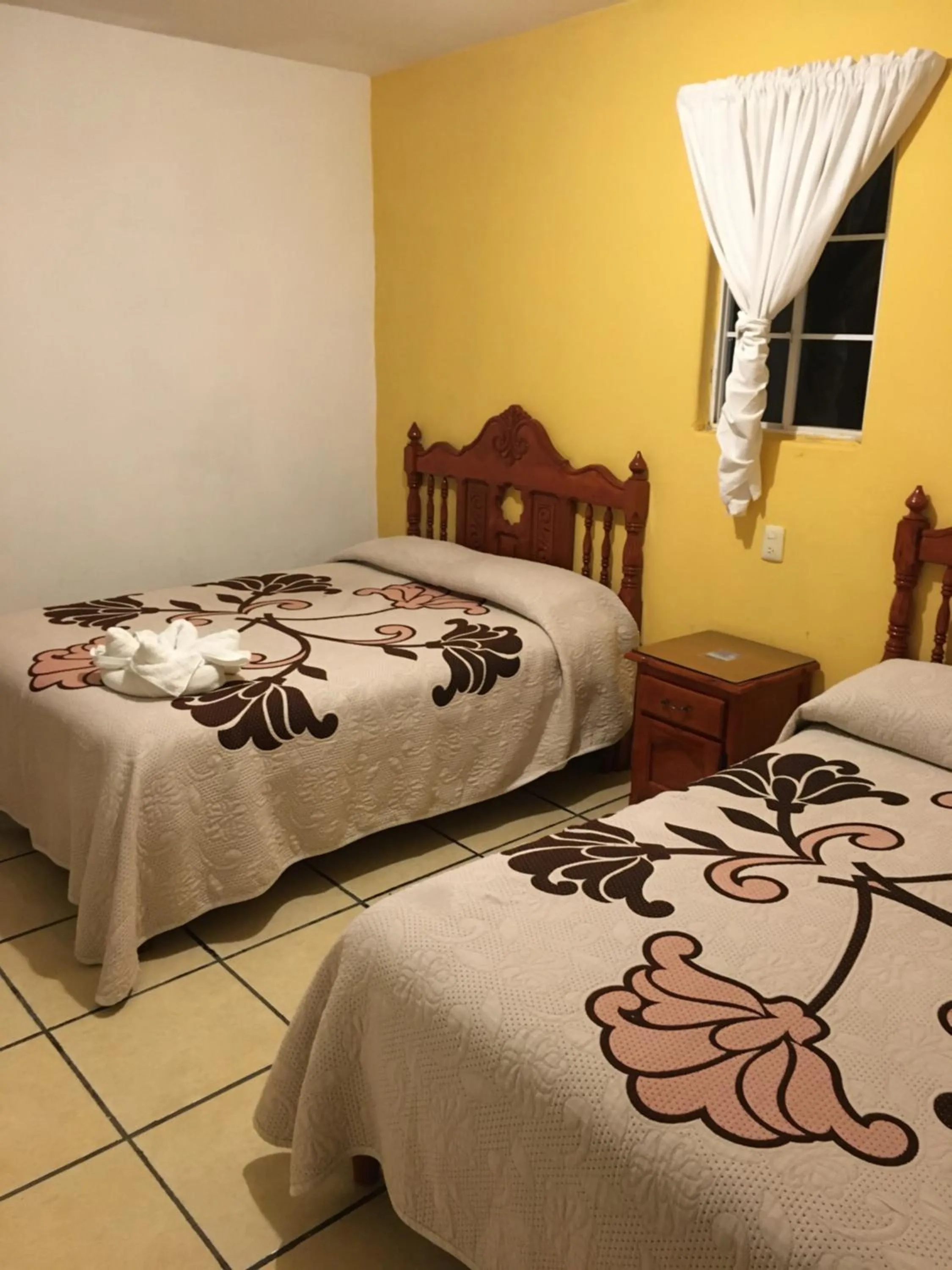 Bed in Hotel Posada Camelinas