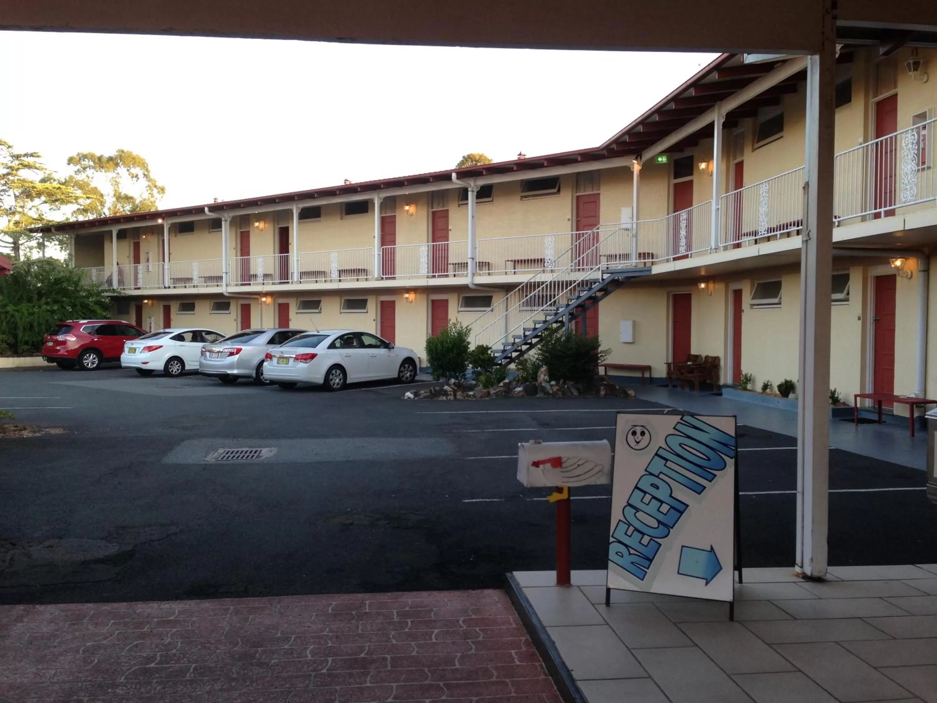 Property building in Riverview Motor Inn