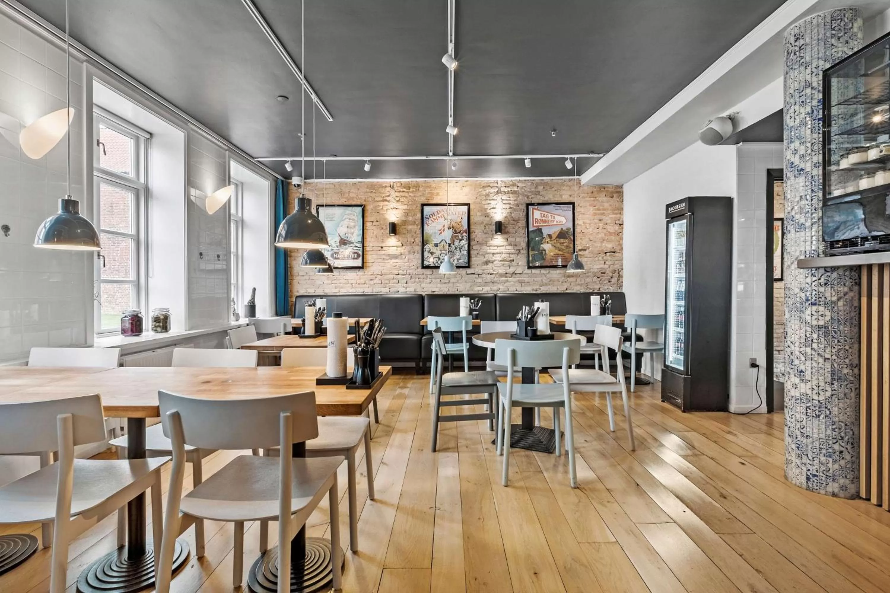 Restaurant/places to eat in Best Western ToRVEhallerne