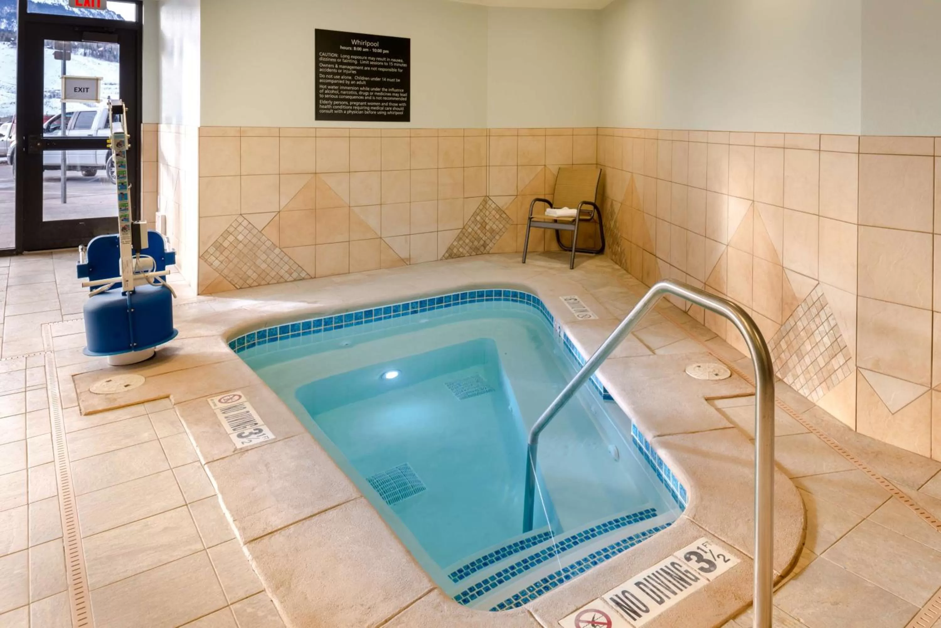 Hot Tub in Hampton Inn & Suites Silverthorne