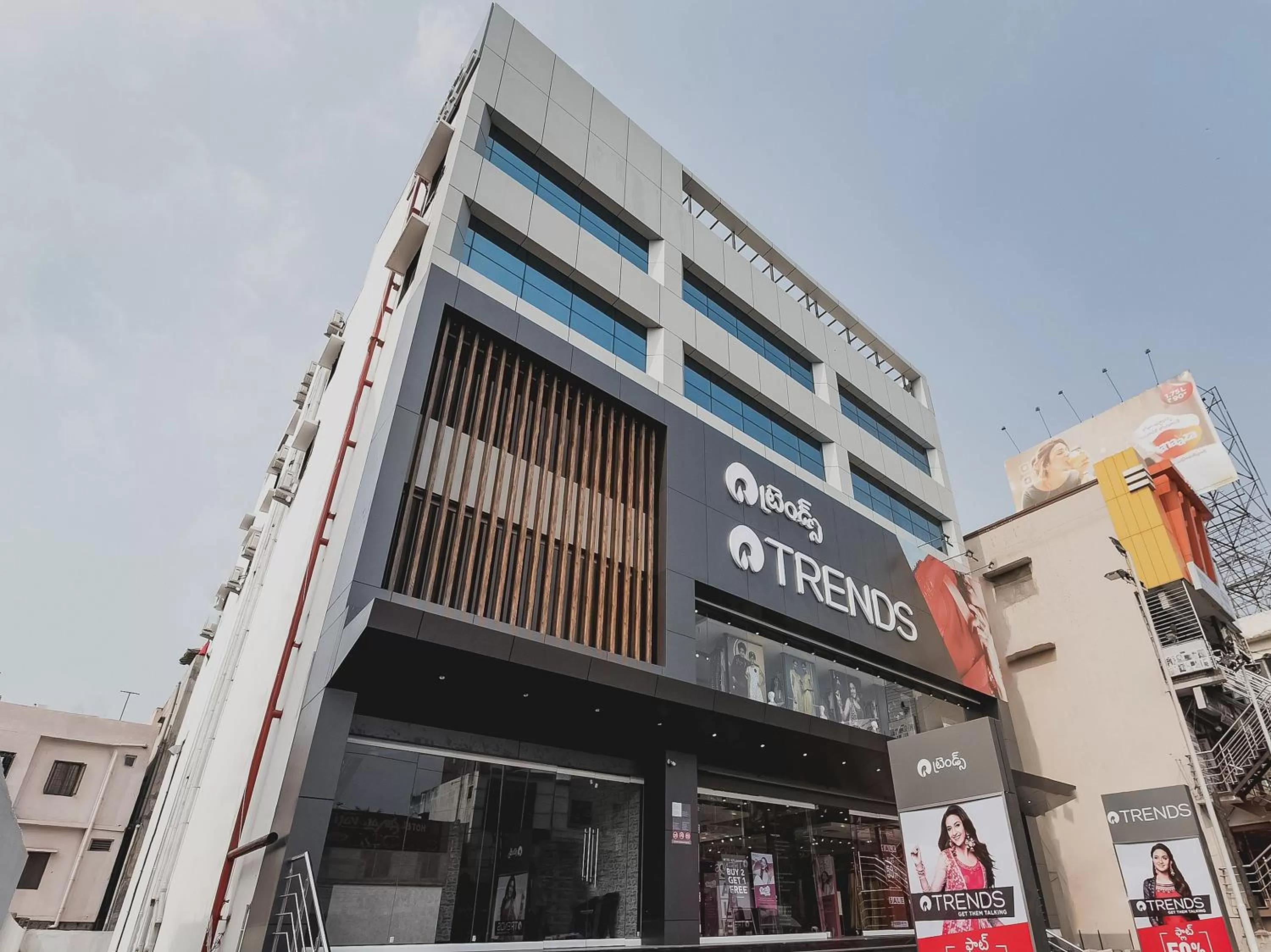 Facade/entrance, Property Building in Capital O Hotel Green Tree