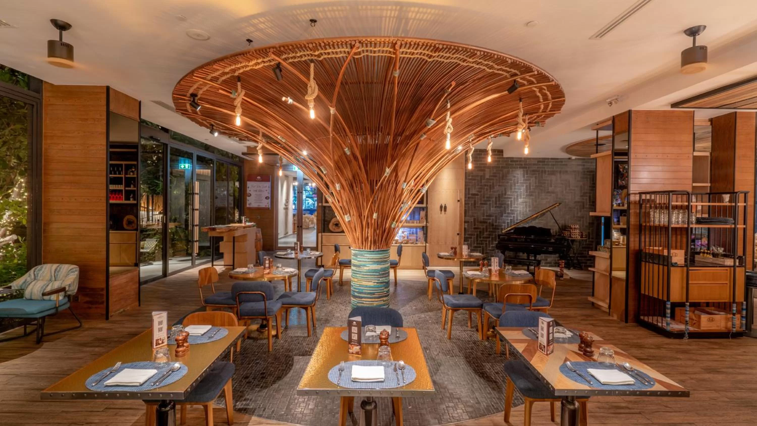 Restaurant/places to eat in Hotel Indigo Phuket Patong by IHG