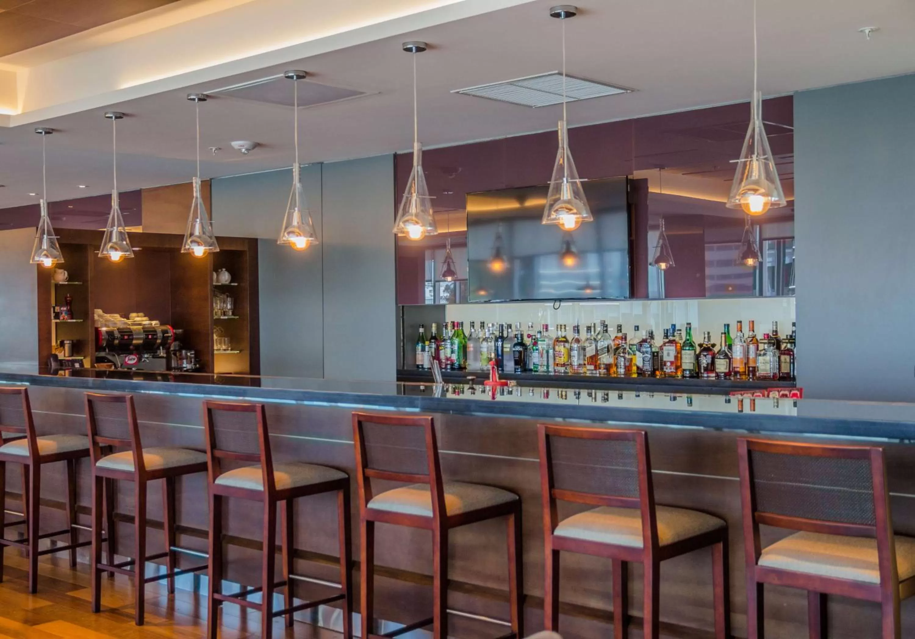 Lounge or bar in Hilton Garden Inn Montevideo
