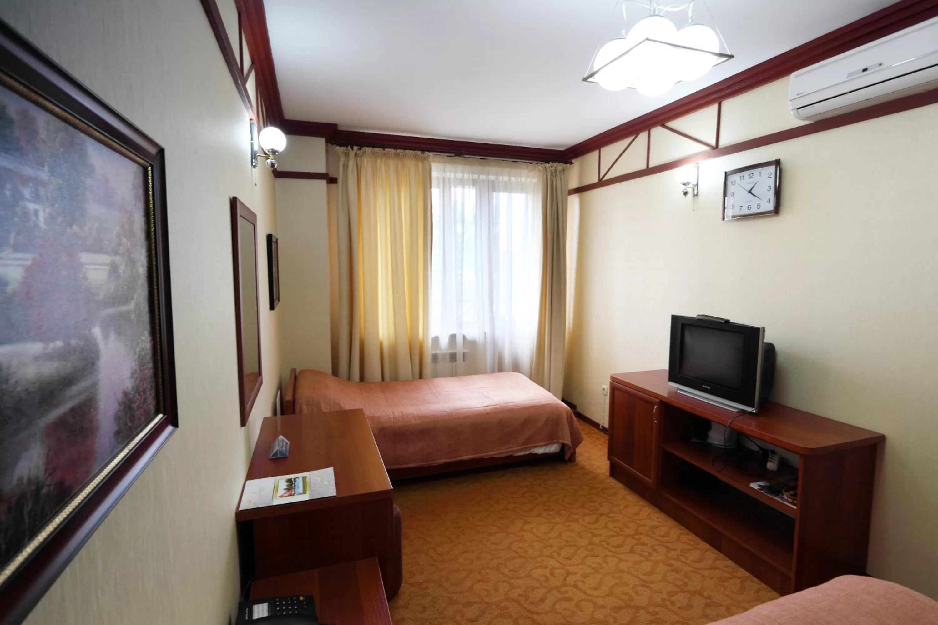 TV and multimedia, TV/Entertainment Center in Alpen Ville