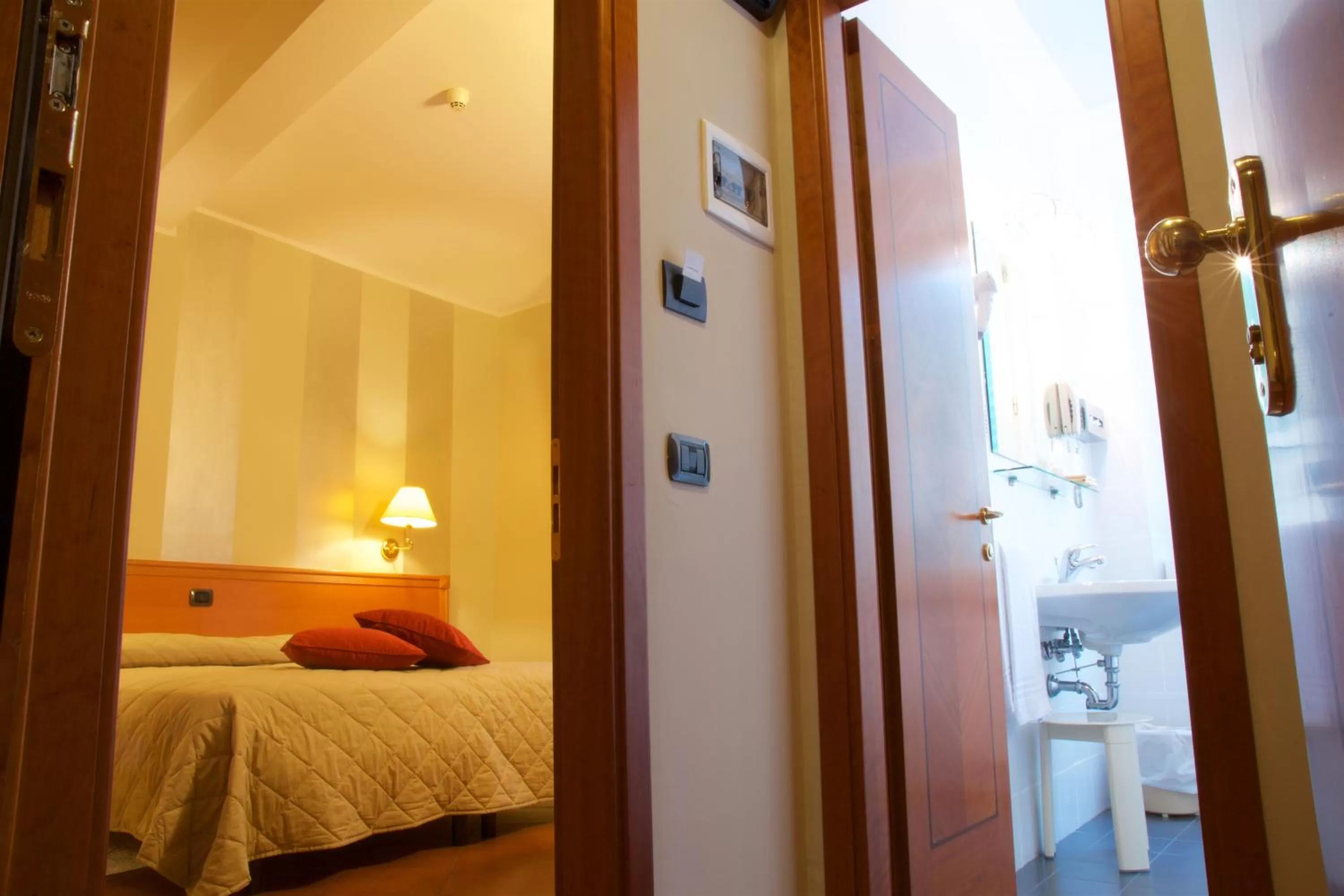 Bed in Hotel La Luna