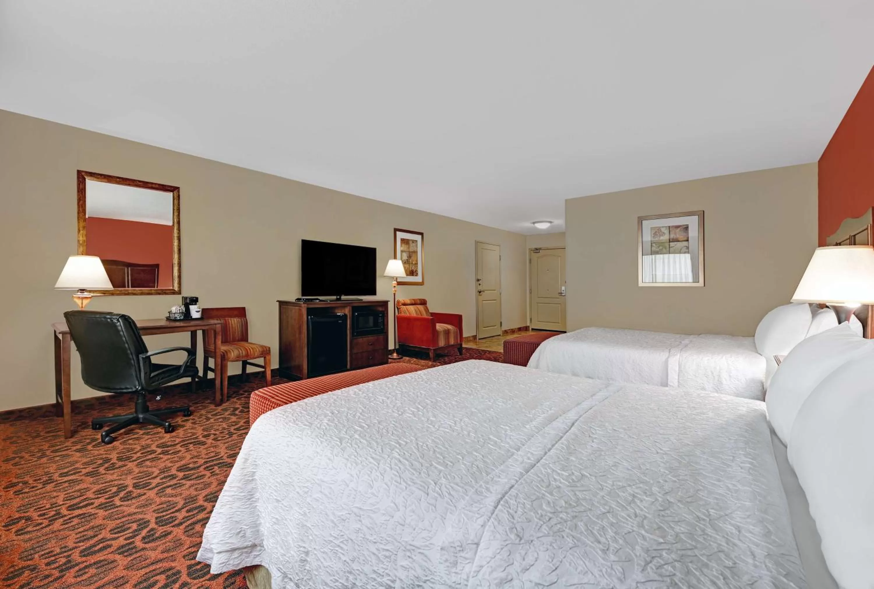 Bedroom, Bed in Hampton Inn Deming