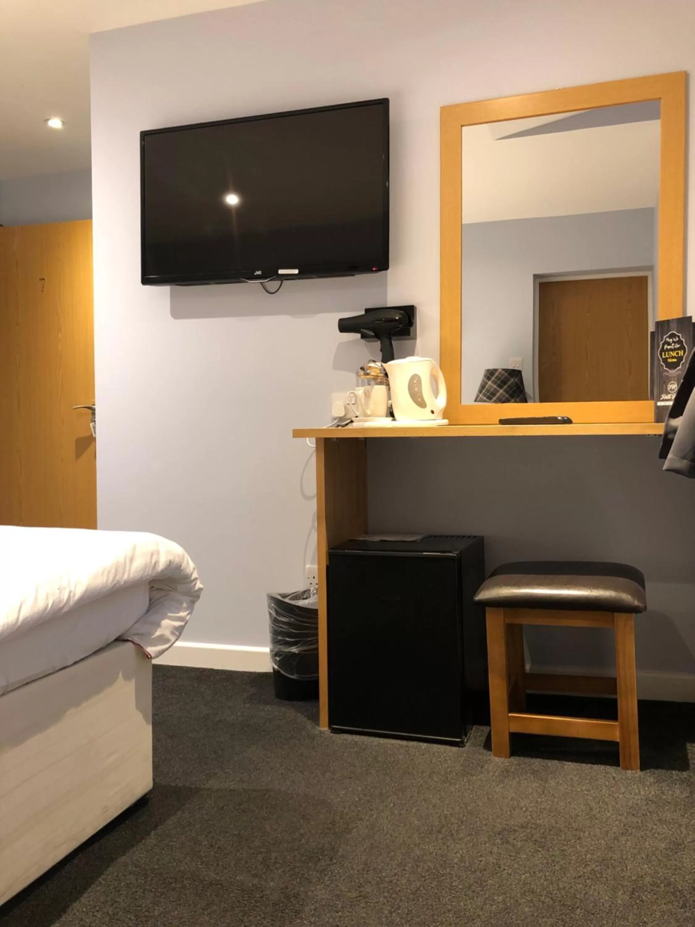 TV and multimedia in Firth Hotel & Restaurant