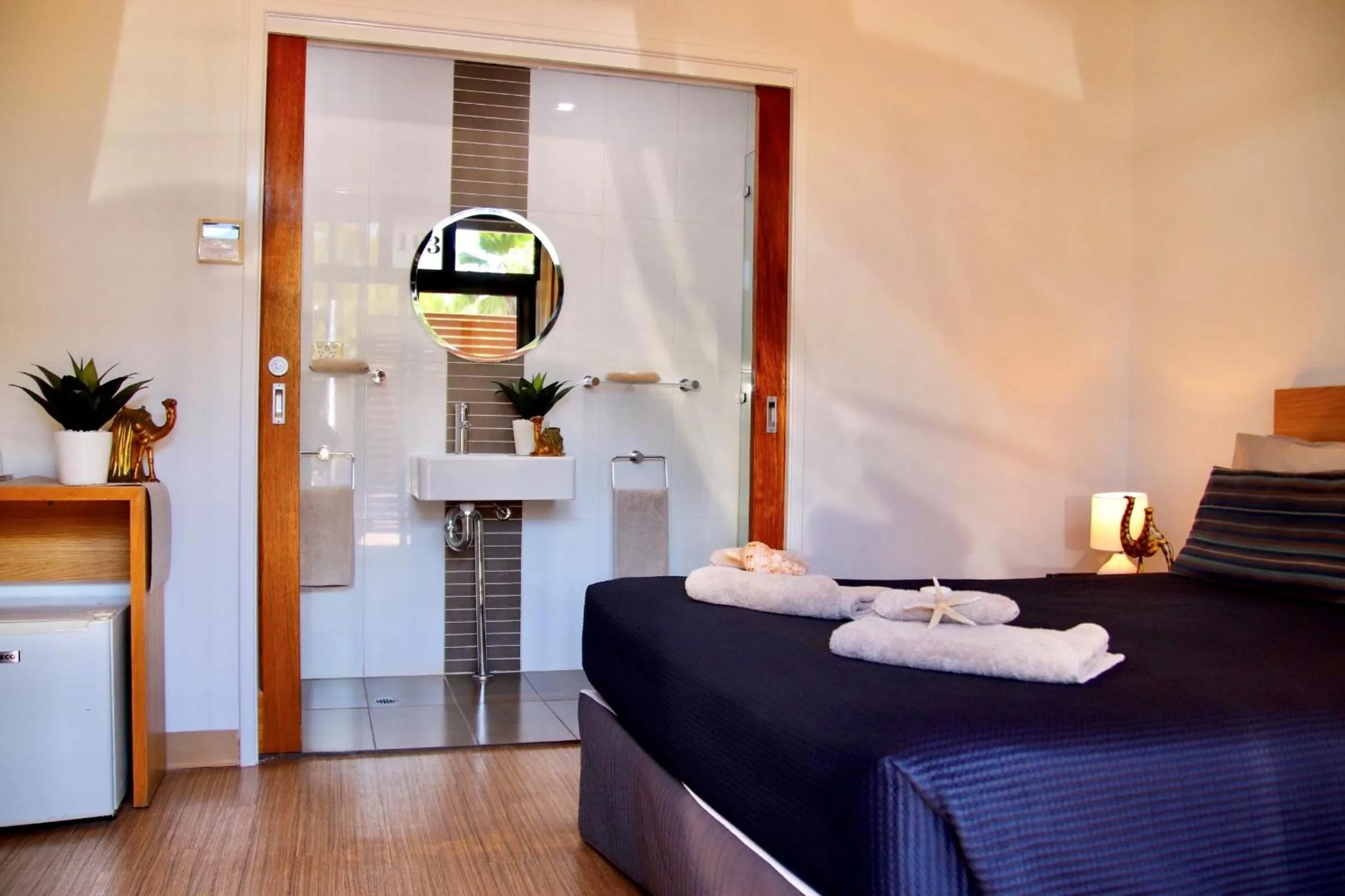 Photo of the whole room, Bed in Beaches of Broome