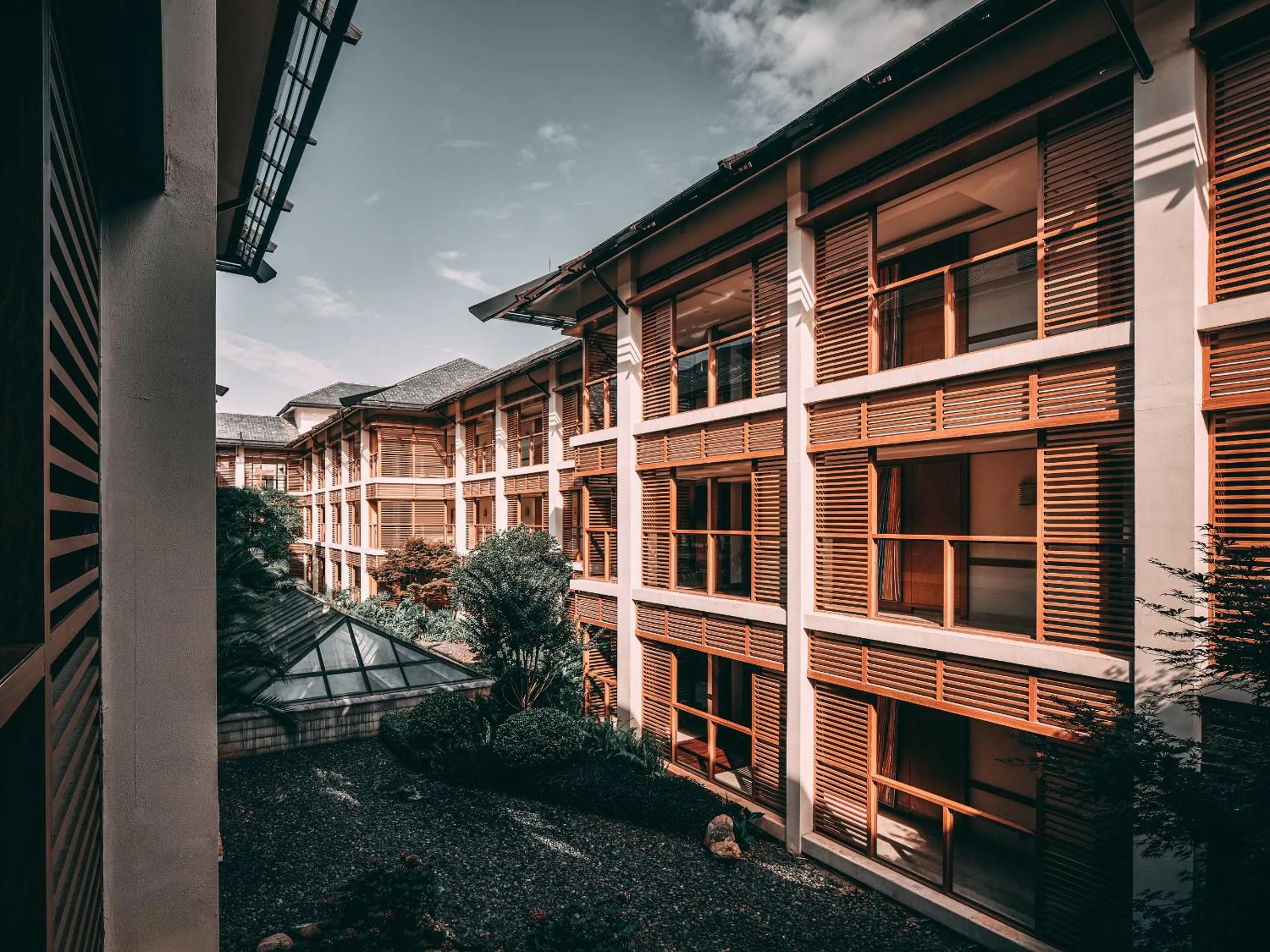 Property building in HUALUXE Hotels & Resorts Kunming