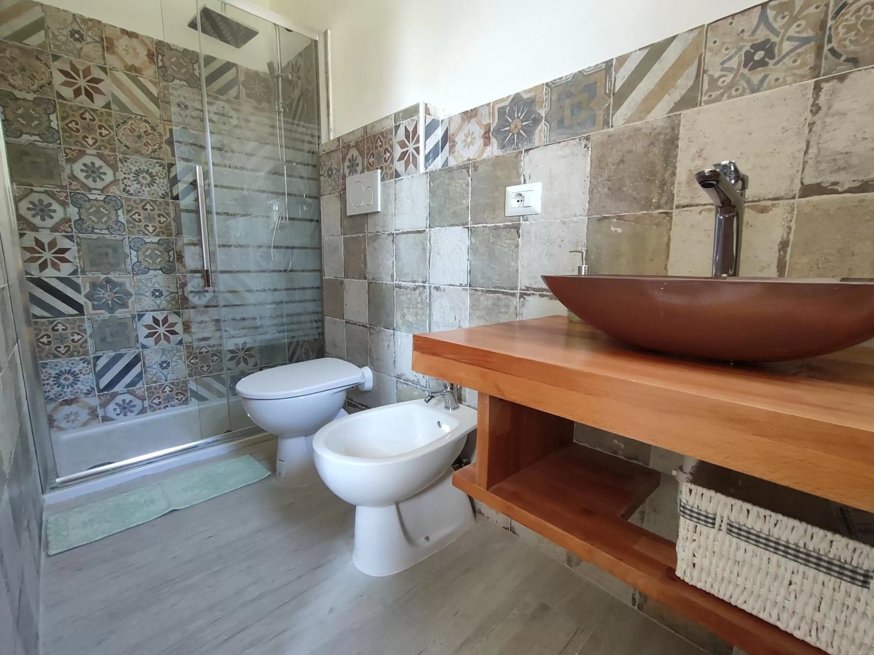 Shower in L'Ajaccio B&B