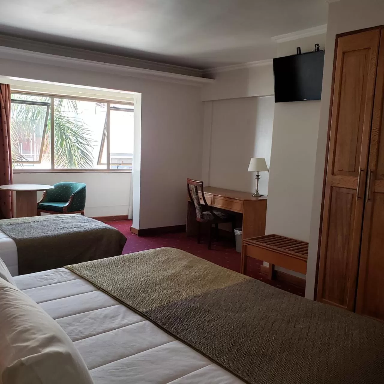 Photo of the whole room, Bed in Hotel Gavina Express