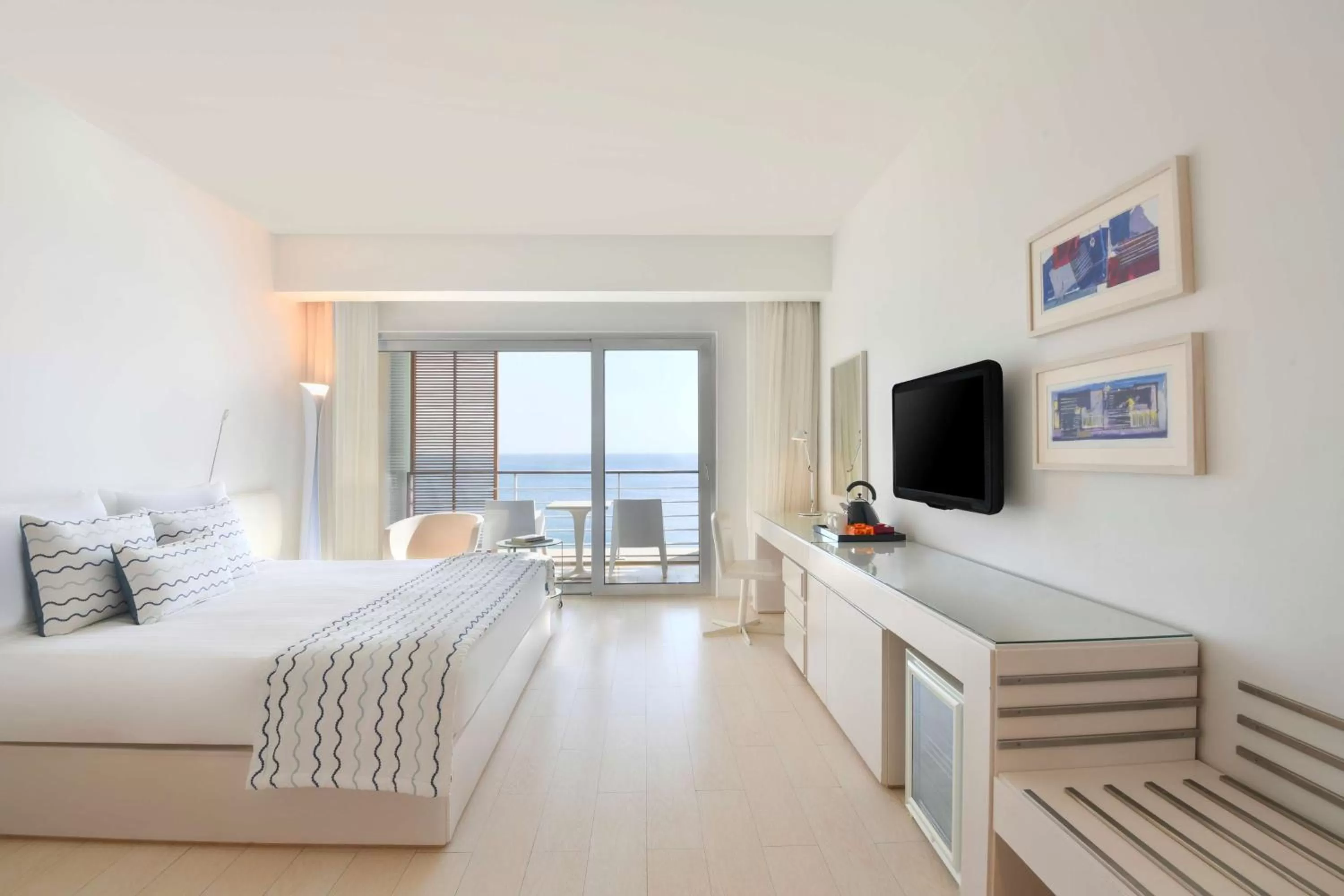 Bedroom, Bed in Kempinski Hotel Aqaba