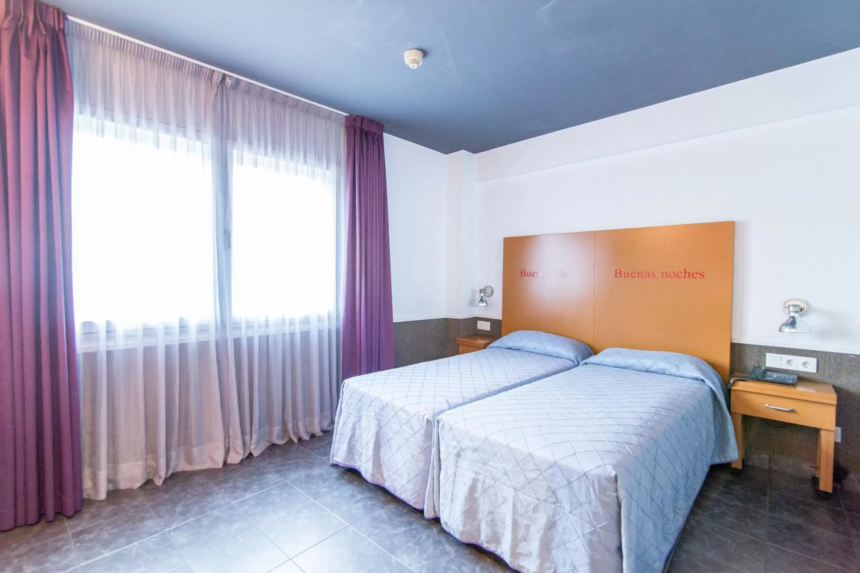 Double or Twin Room with Private Bathroom in Colors Double or Twin Room with Private Bathroom in Colors