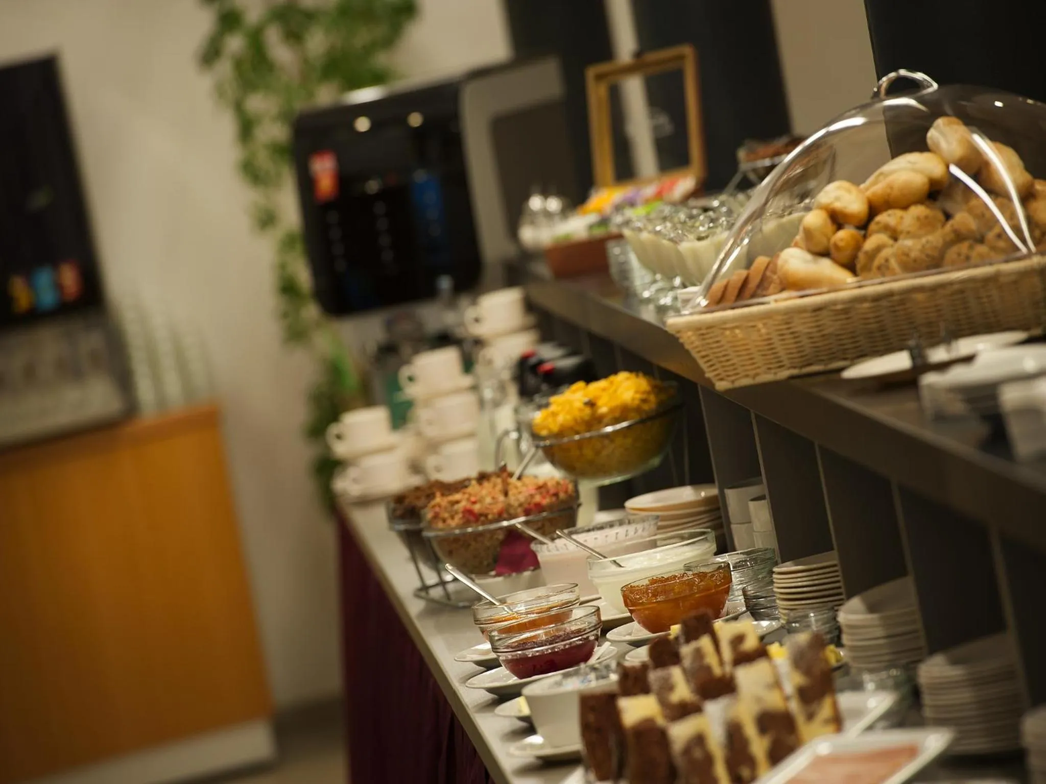 Buffet breakfast in EA Business Hotel Jihlava