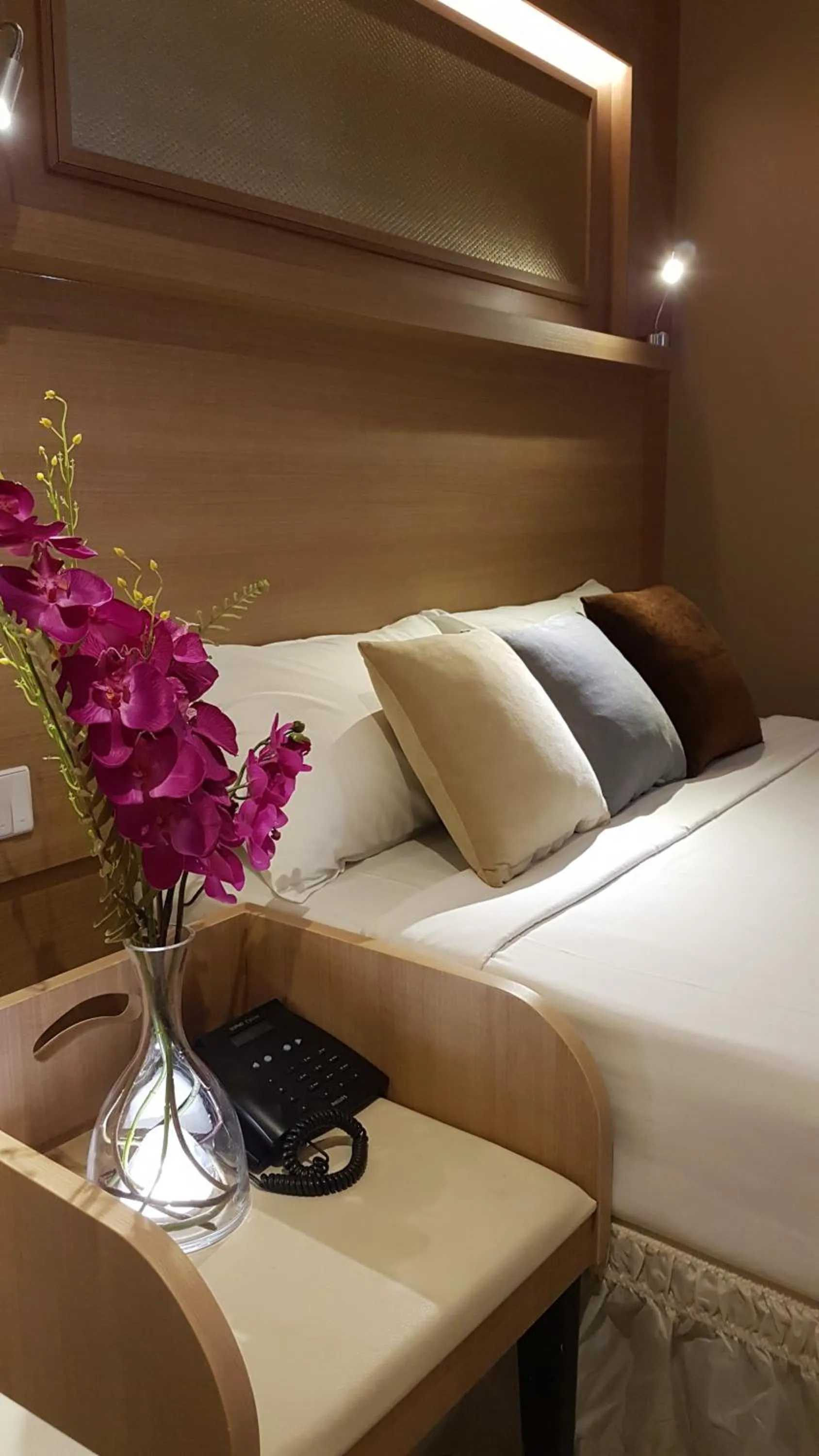 Bed in Robertson Quay Hotel