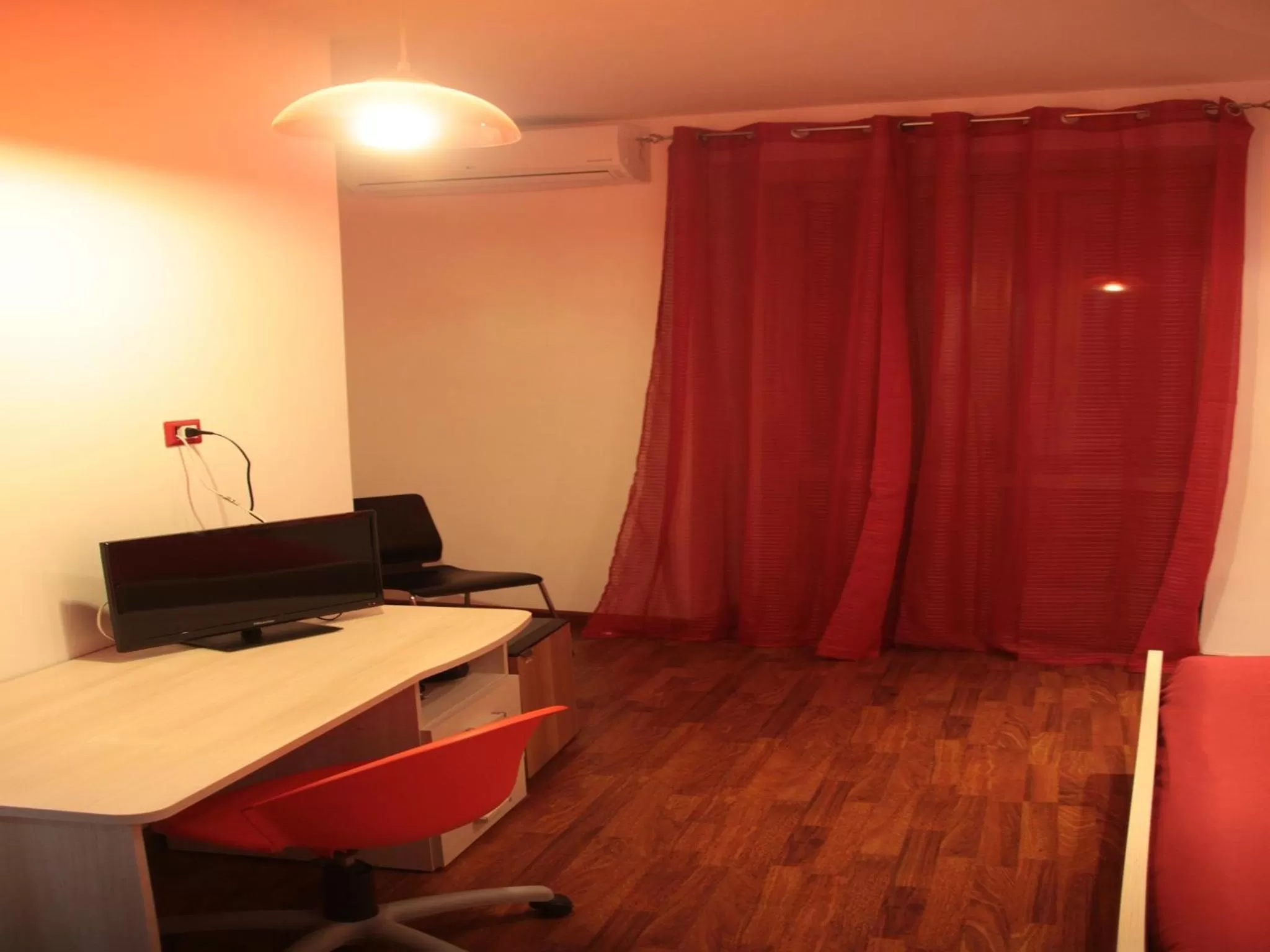 TV and multimedia, TV/Entertainment Center in B&B Cosenza