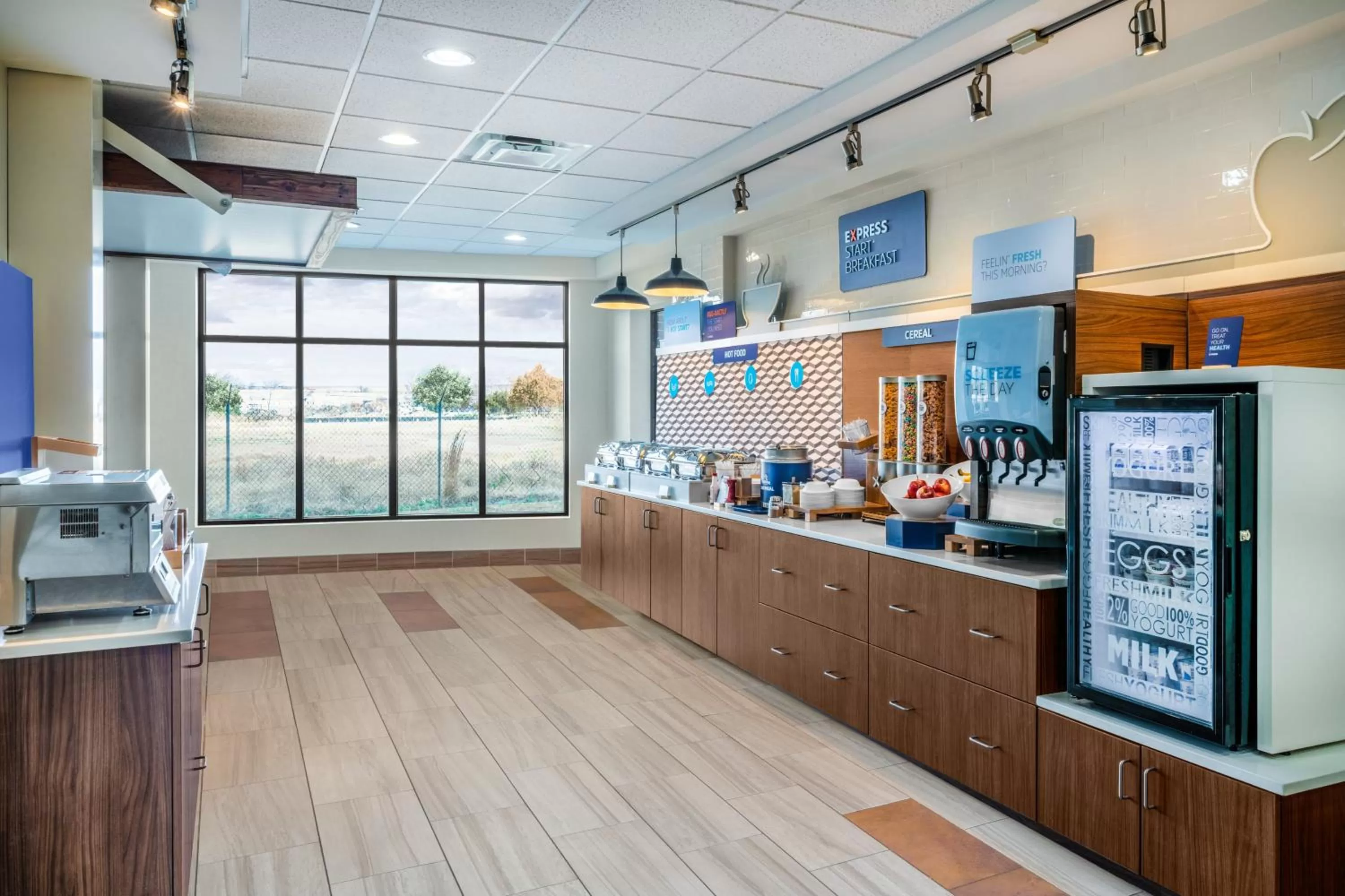 Breakfast in Holiday Inn Express Hotel & Suites Tappahannock by IHG