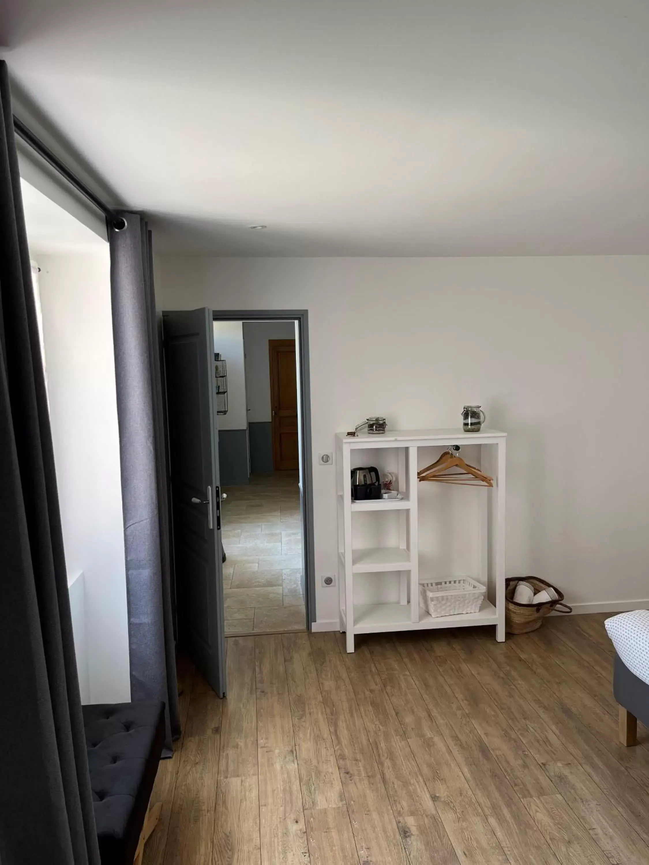 Queen Room with Garden View in La Maison de Paul & Margaux Queen Room with Garden View in La Maison de Paul & Margaux