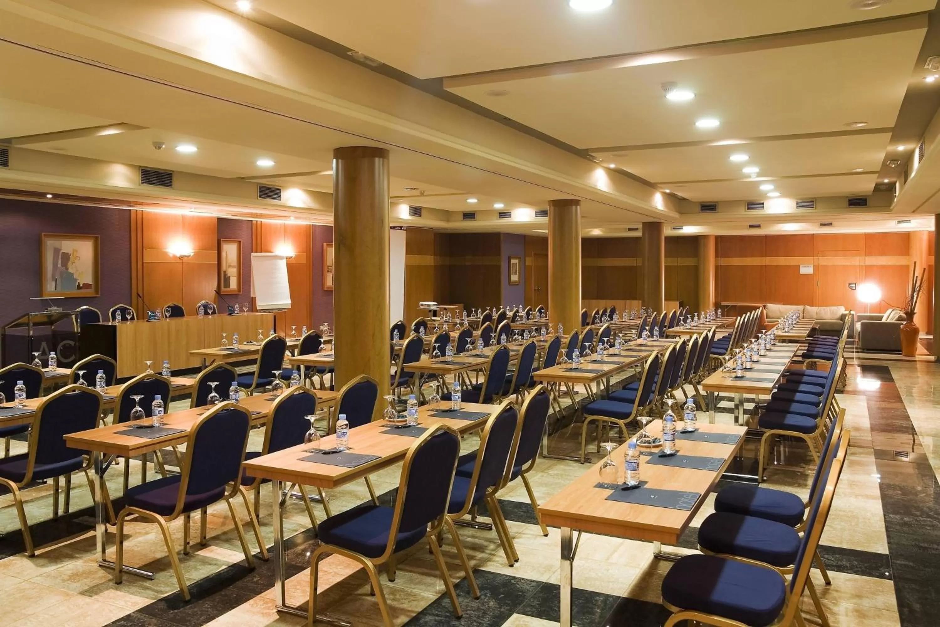 Meeting/conference room in AC Hotel Almería by Marriott