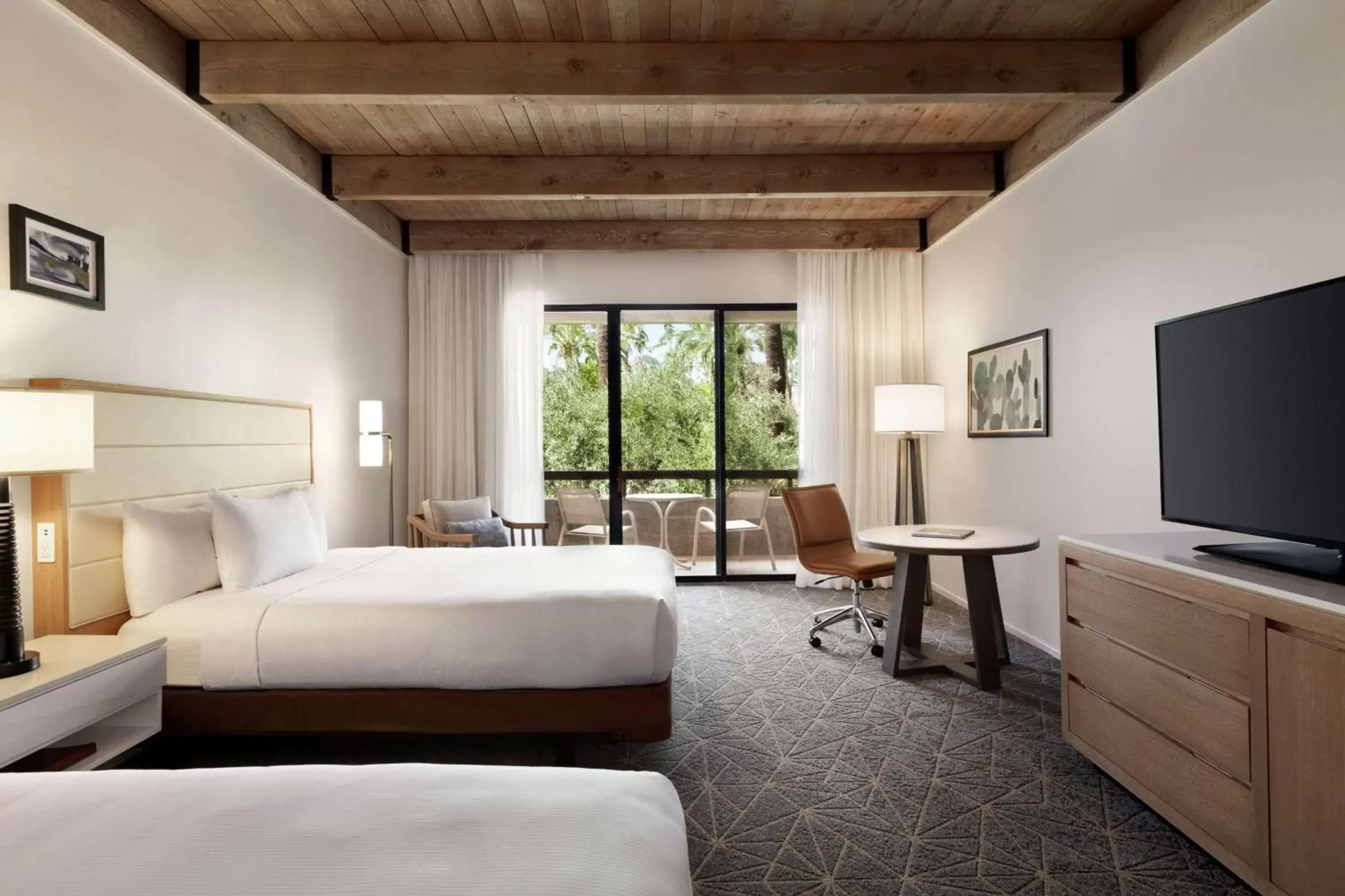 Queen Room with Two Queen Beds with View in DoubleTree by Hilton Paradise Valley Resort Scottsdale Queen Room with Two Queen Beds with View in DoubleTree by Hilton Paradise Valley Resort Scottsdale