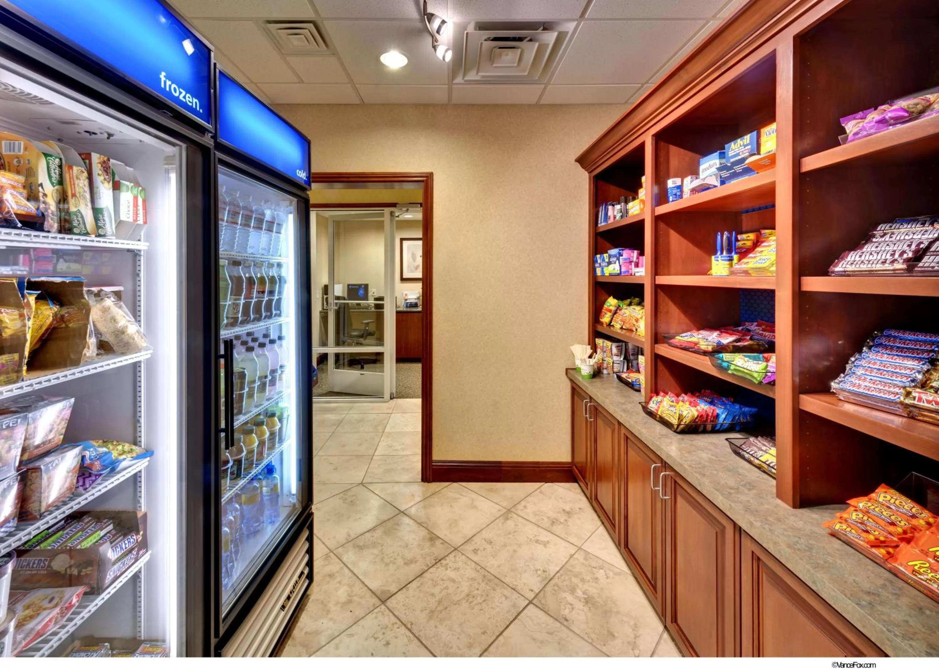 Restaurant/places to eat in Hampton Inn & Suites Reno