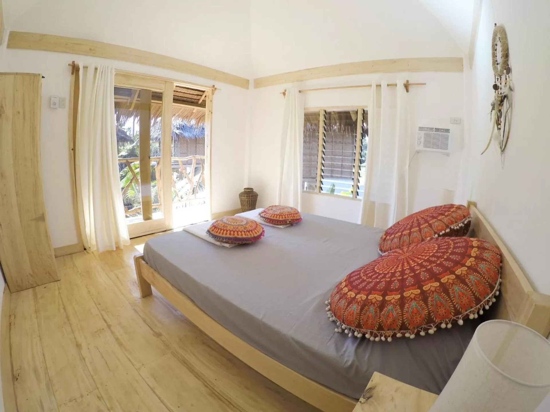 Photo of the whole room, Bed in Mandala Tribe Treehouses