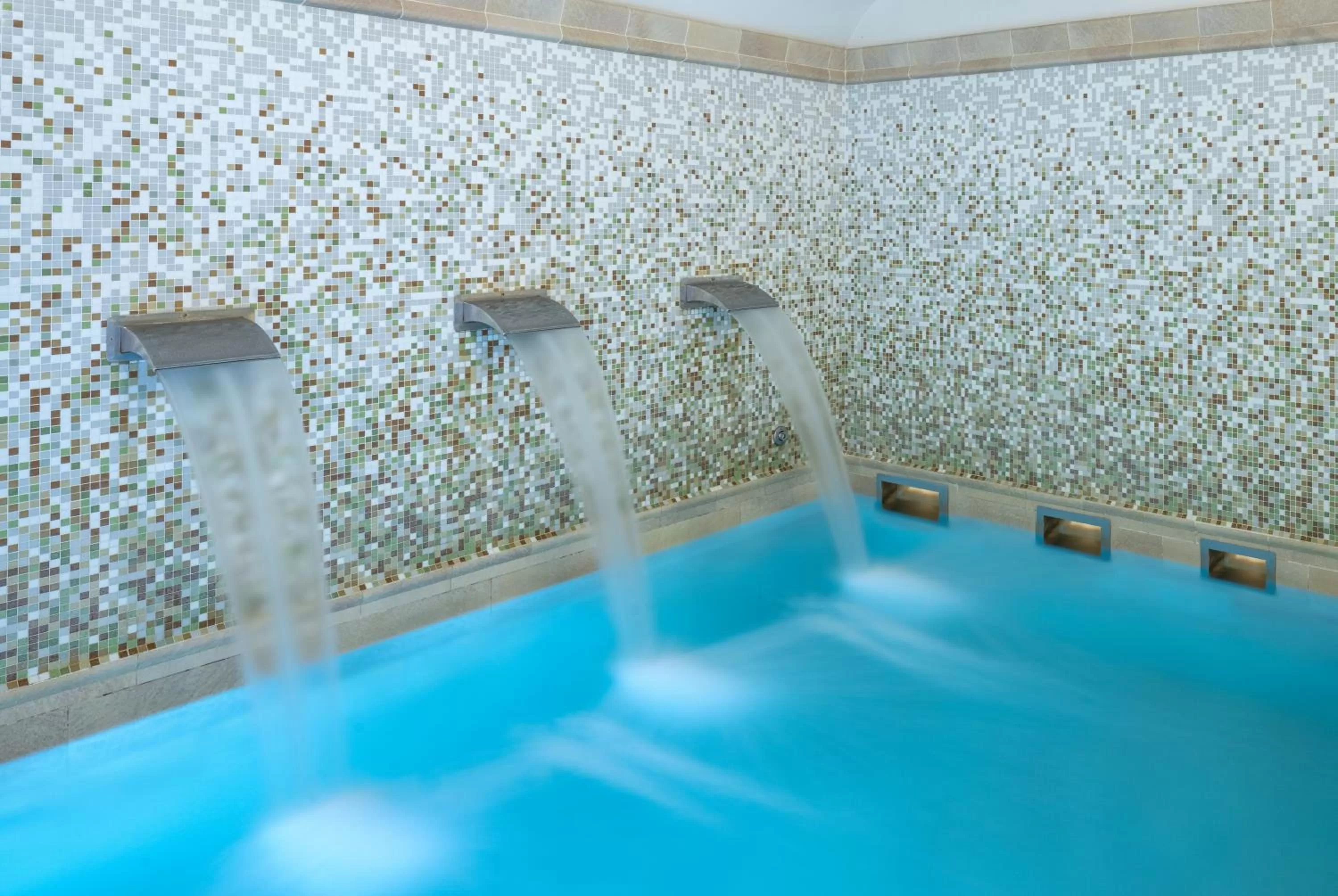 Spa and wellness centre/facilities in UNA Hotels Galles Milano