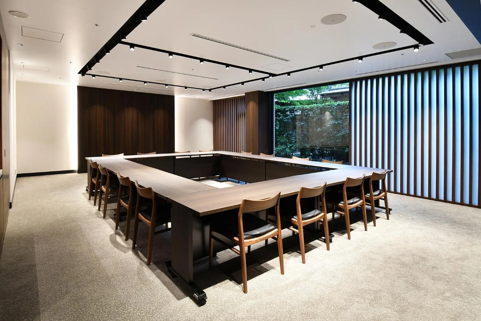 Meeting/conference room in Royal Park Hotel