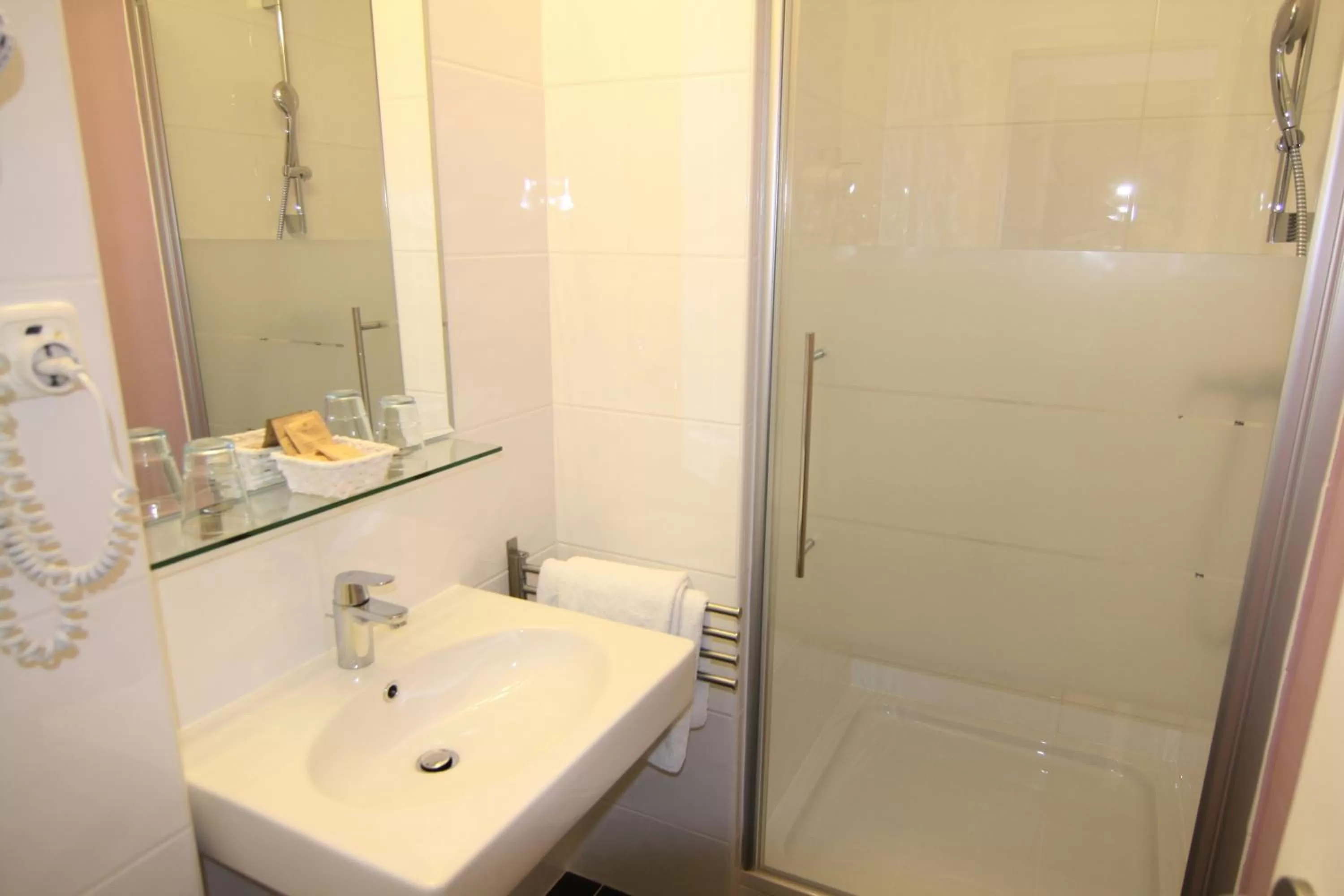 Bathroom in Hotel Heddernheimer Hof