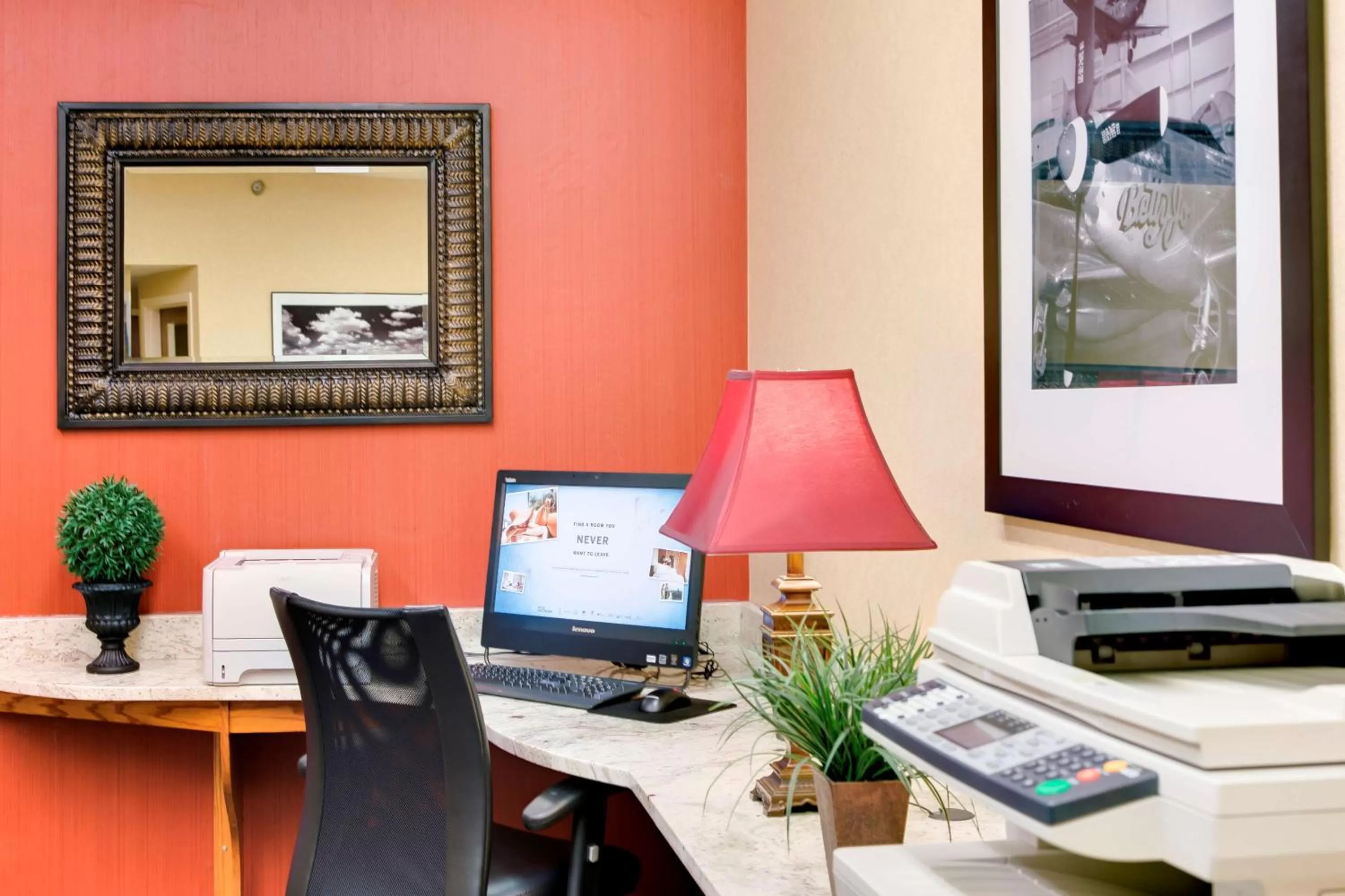 Business facilities in Hampton Inn Pittsburgh/Airport