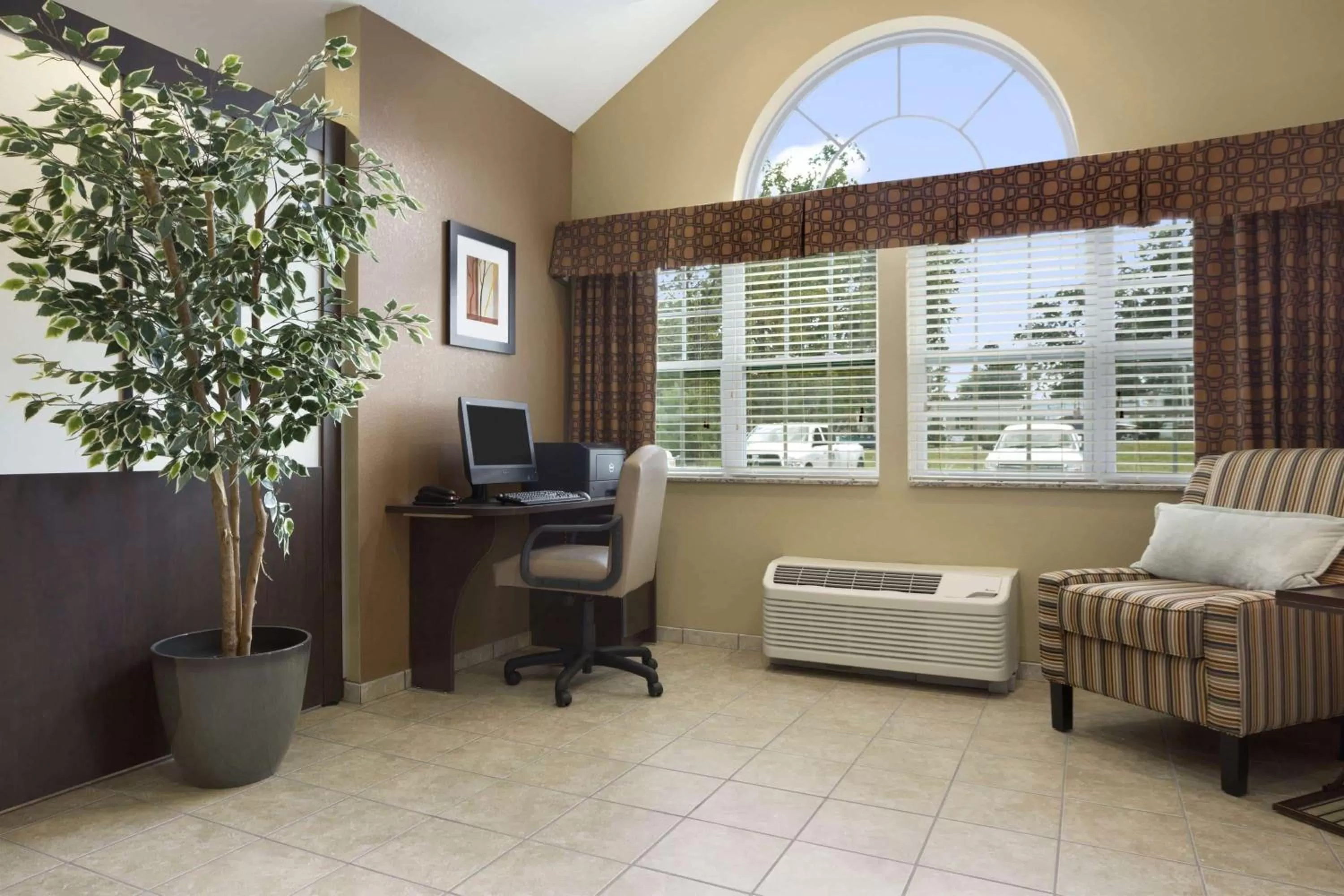 Lobby or reception in Microtel Inn and Suites Carrollton