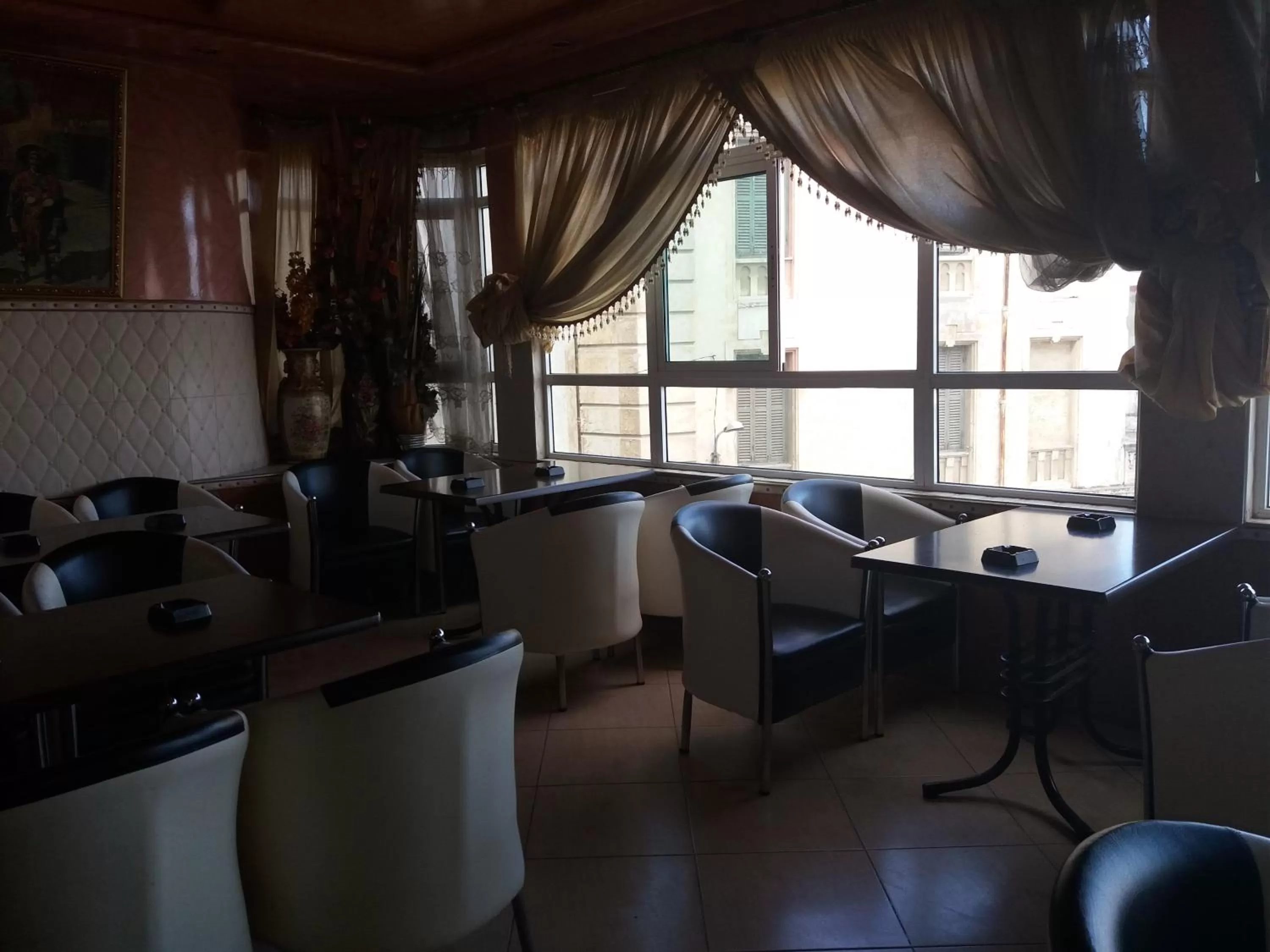 Restaurant/Places to Eat in Hotel Le Gardenia (ex Lutetia)