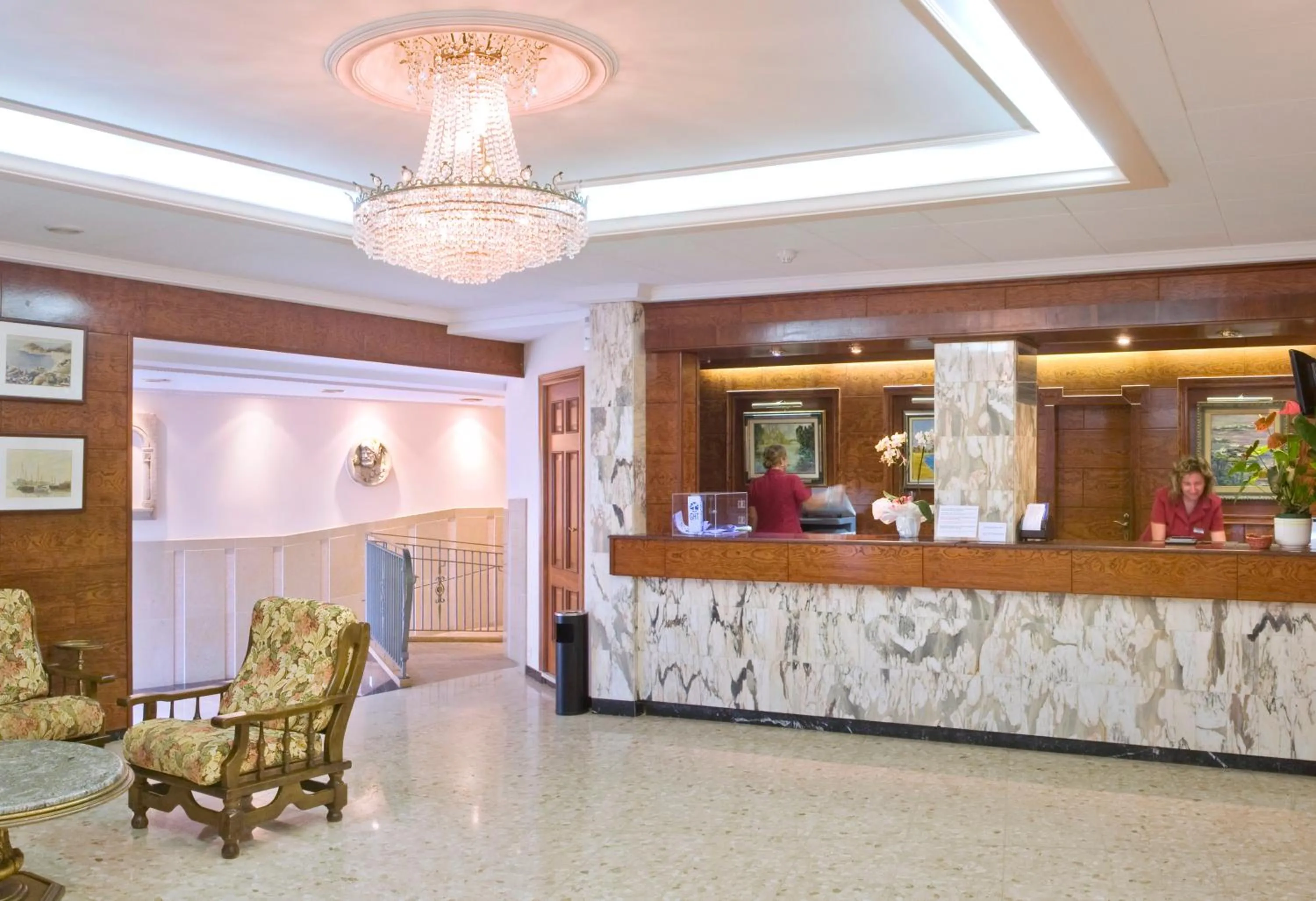 Lobby or reception in Hotel GHT Neptuno-Tossa & Venus SPA