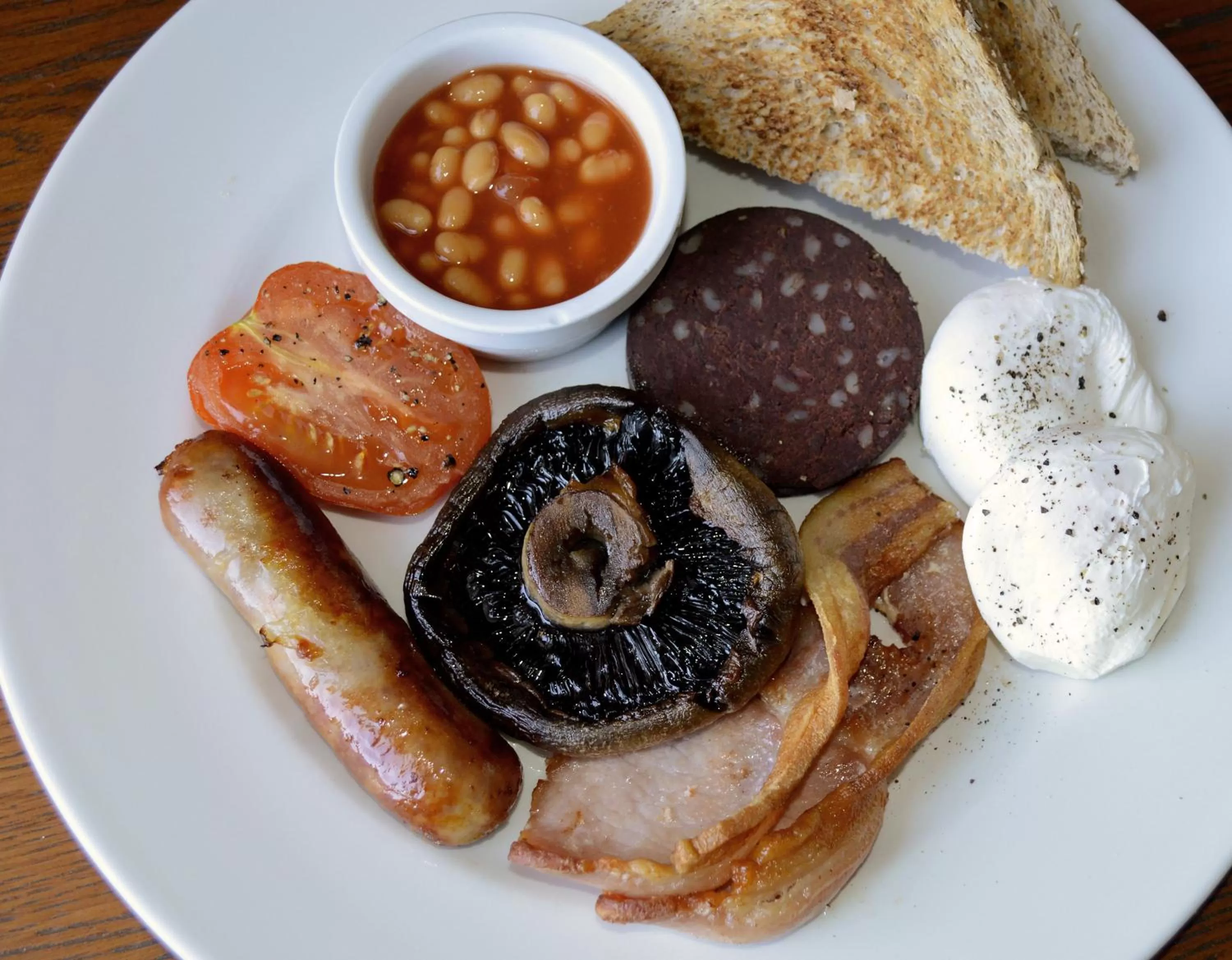 Breakfast, Food in The Walnut Tree Inn