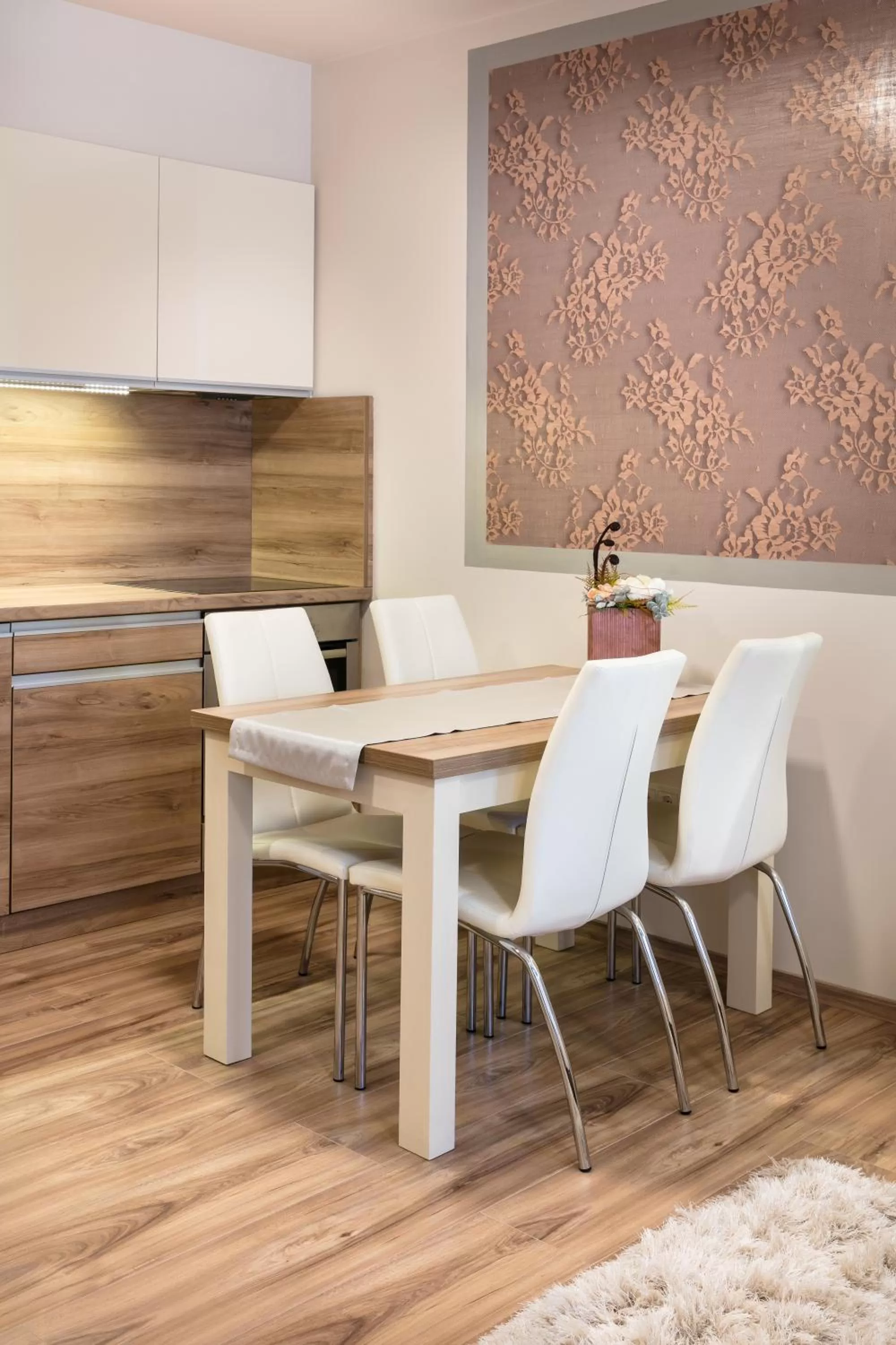 Dining Area in Főtér Rezidencia 2