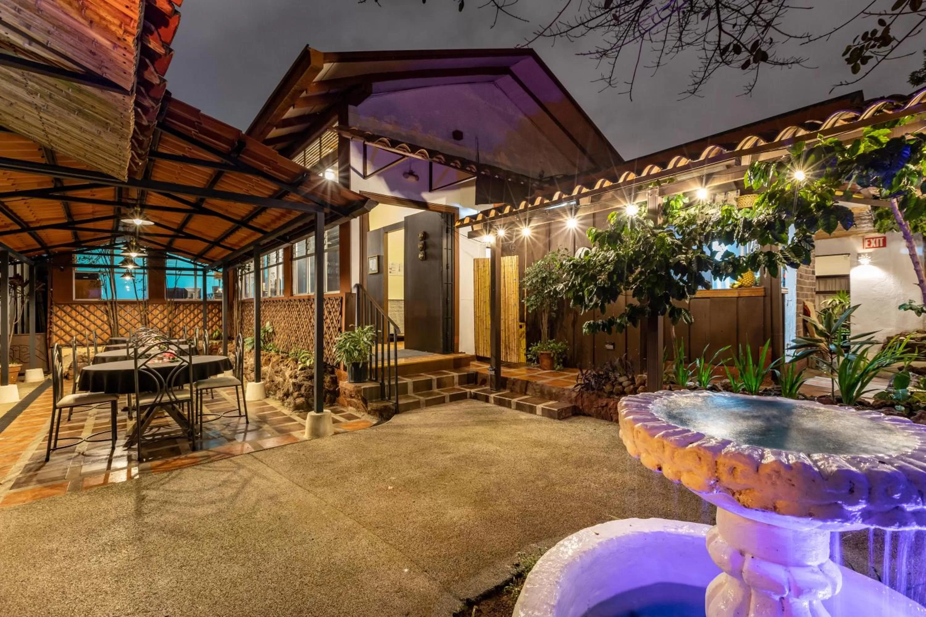 Patio in ALAJUELA CITY Hotel & Guest House