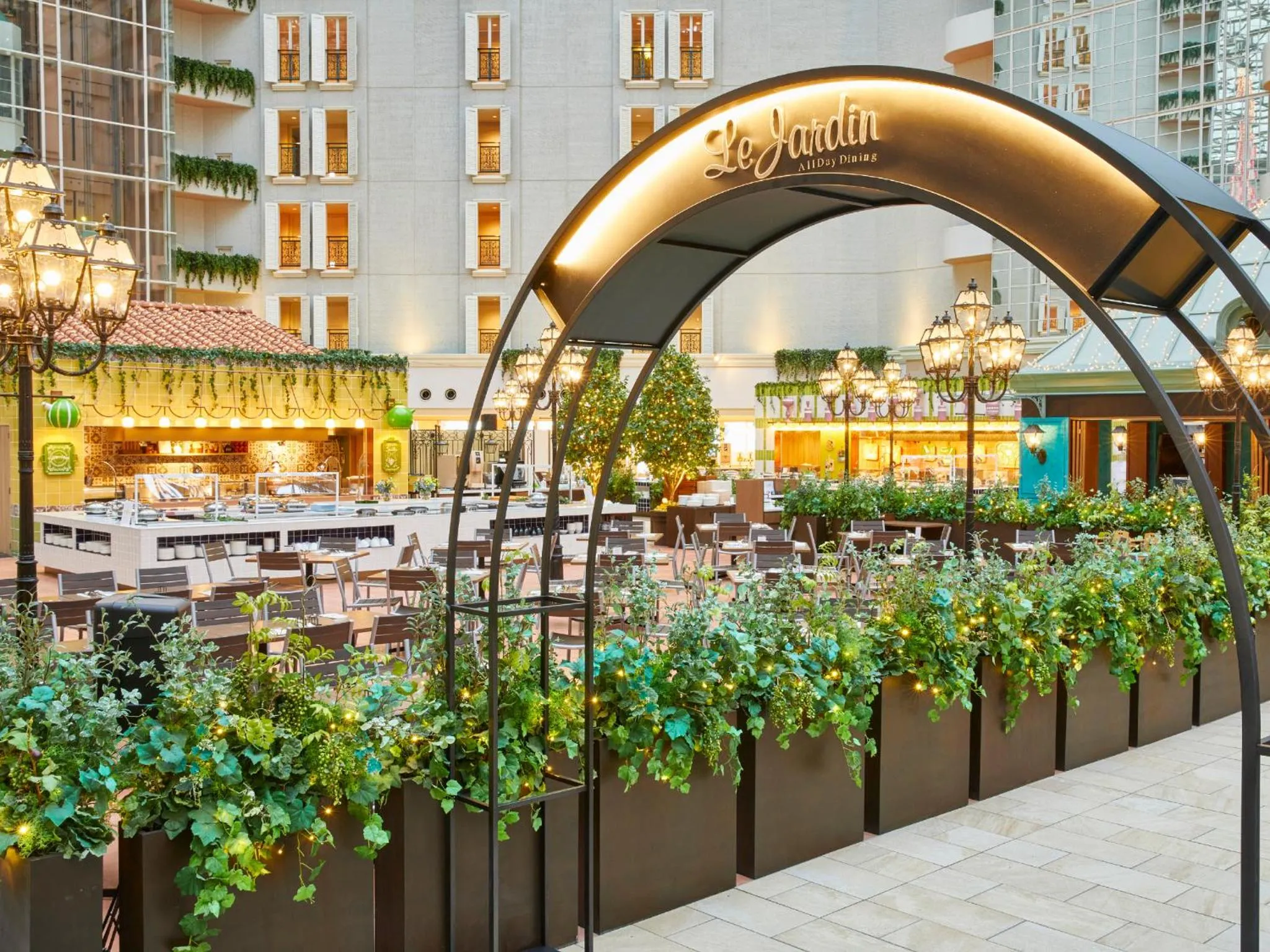 Restaurant/places to eat in Grand Nikko Tokyo Bay Maihama