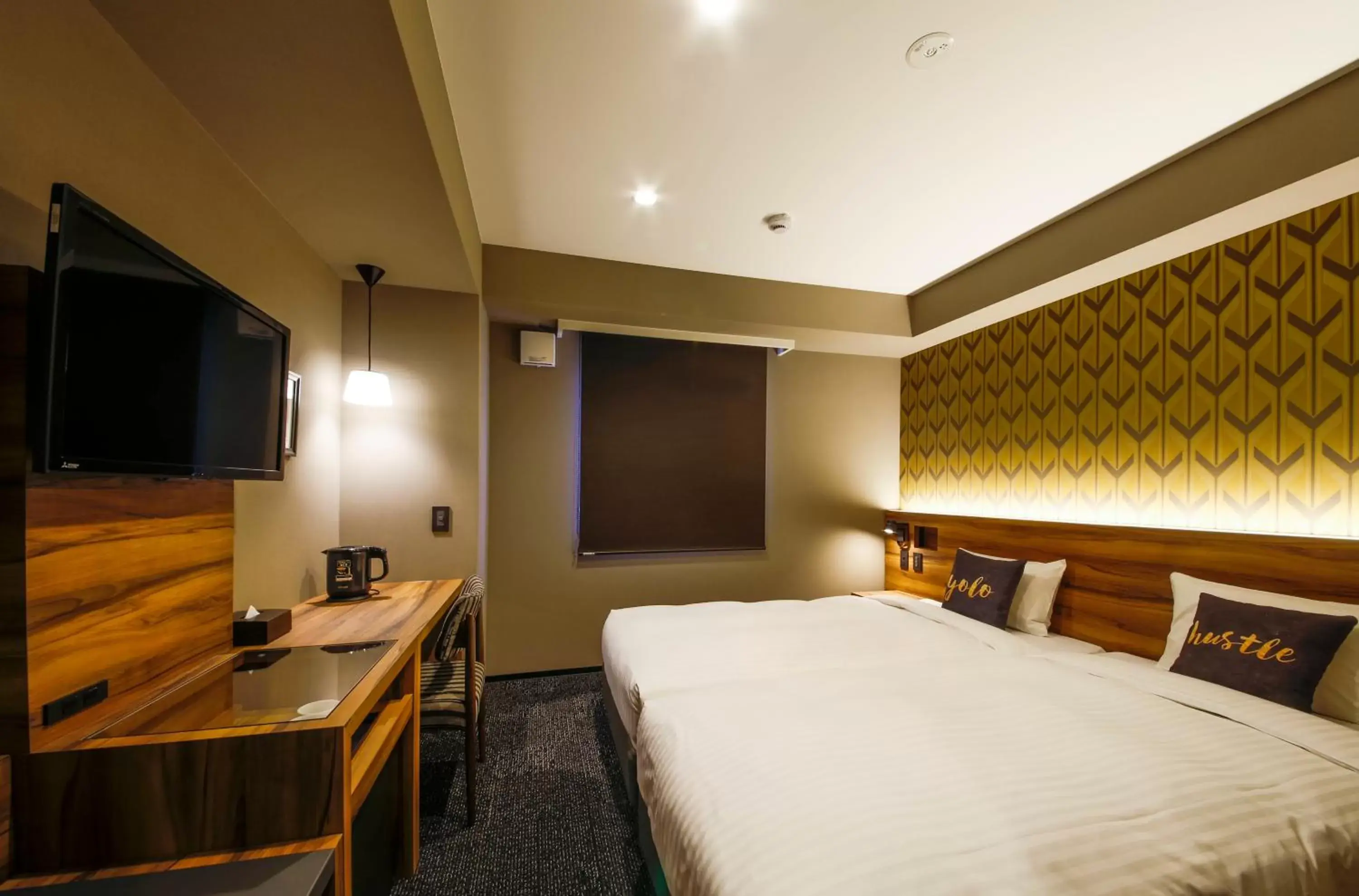 Hollywood Twin Room - Non-Smoking in Hotel Code Shinsaibashi Hollywood Twin Room - Non-Smoking in Hotel Code Shinsaibashi