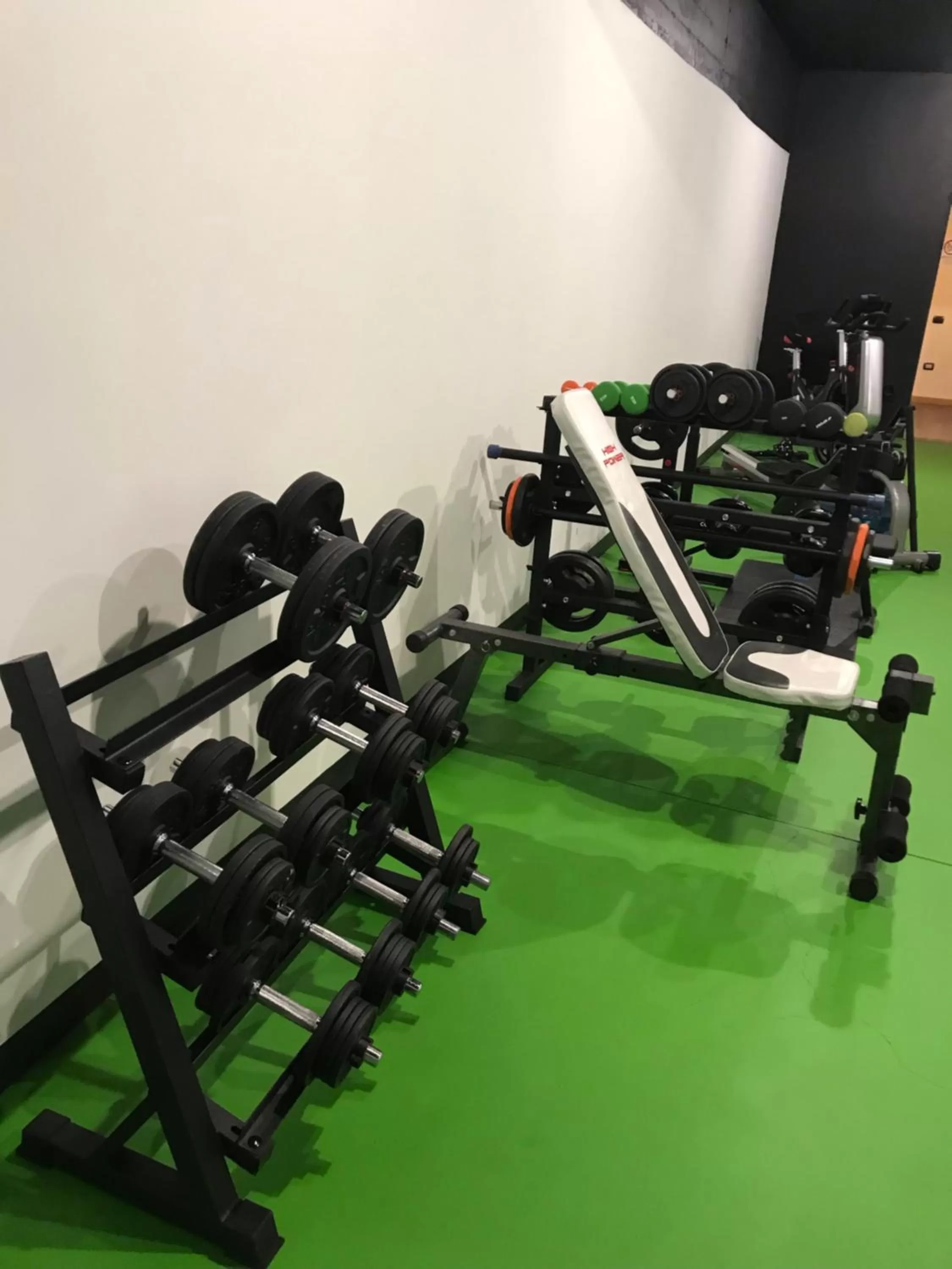 Fitness centre/facilities in Hotel Krystal