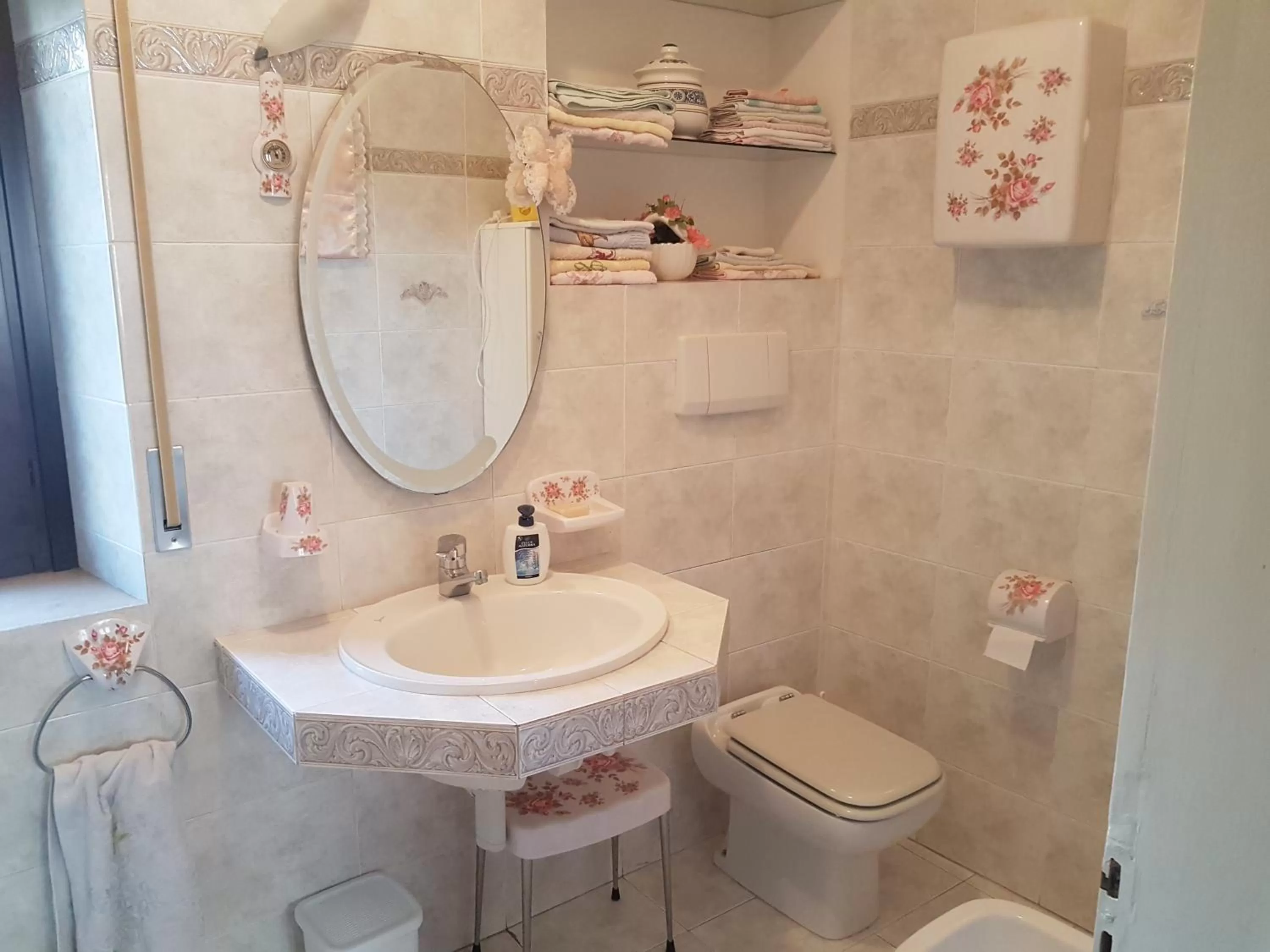 Deluxe Room in La Casa Blanca