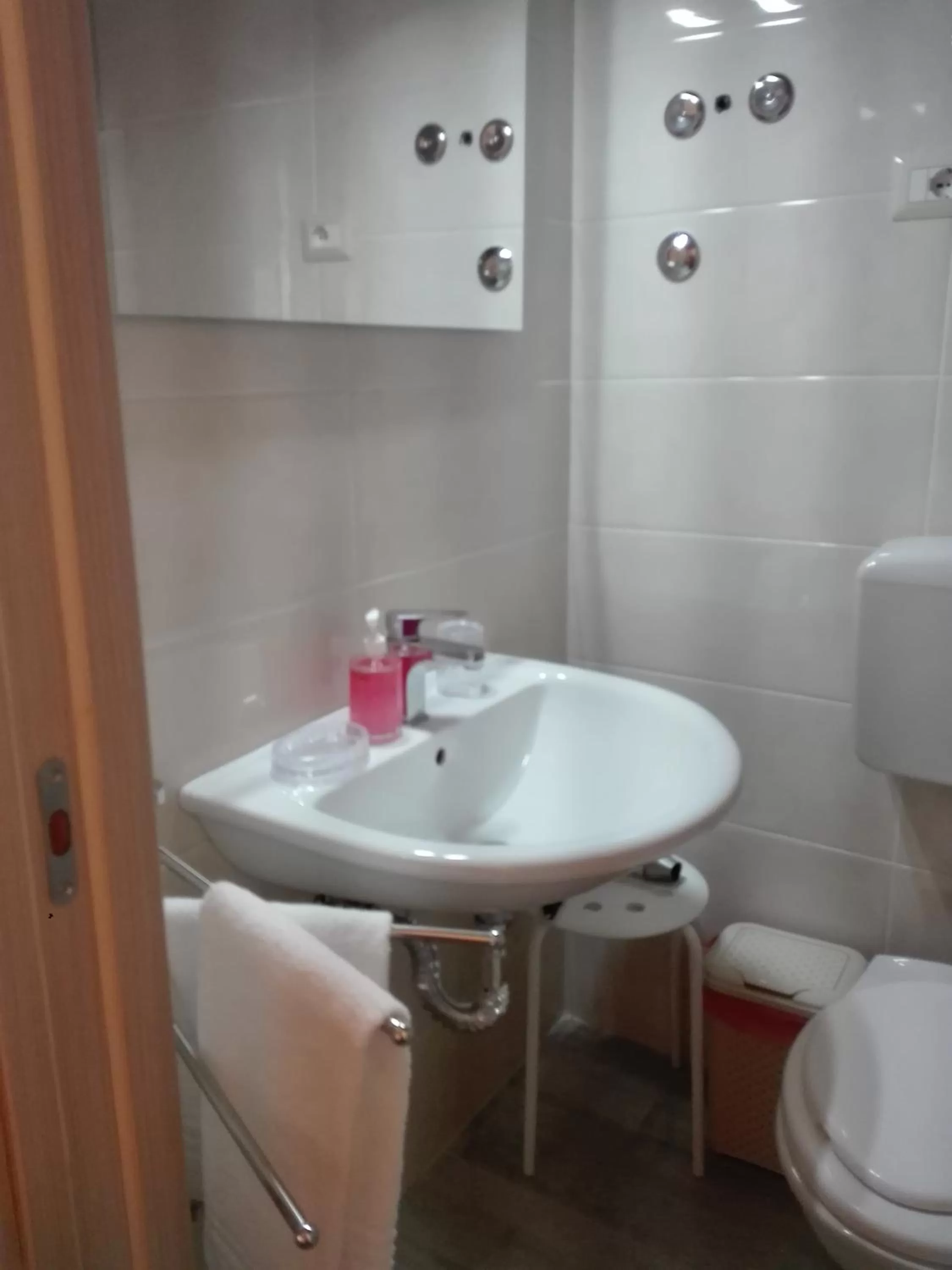 Double Room with Private Bathroom in 3 A b&b