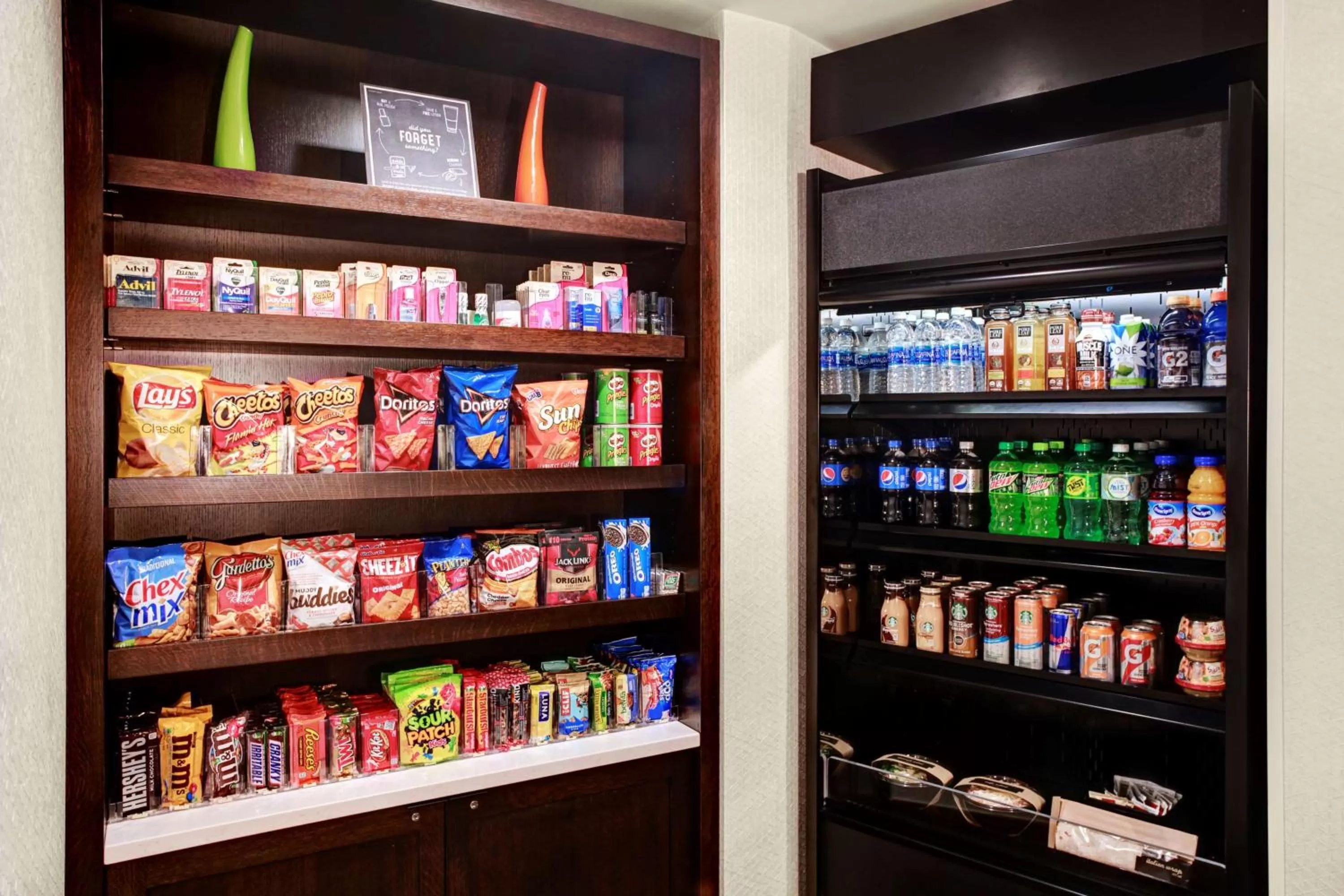 Food and drinks in Candlewood Suites - Cincinnati Northeast - Mason by IHG